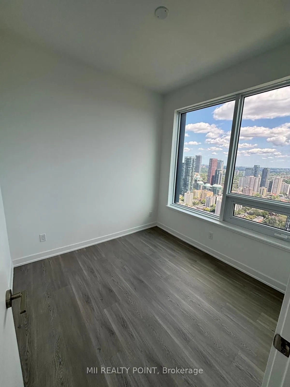 8 Wellesley Street W, #5310
