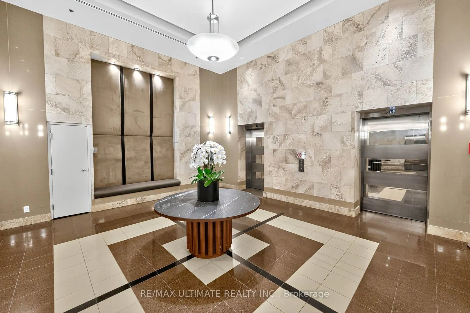 8 Park Road, #2113