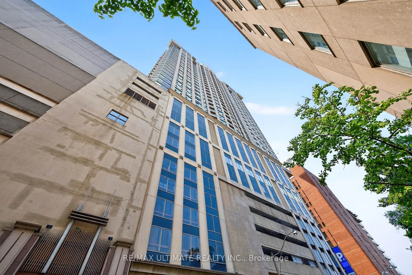 8 Park Road, #2113