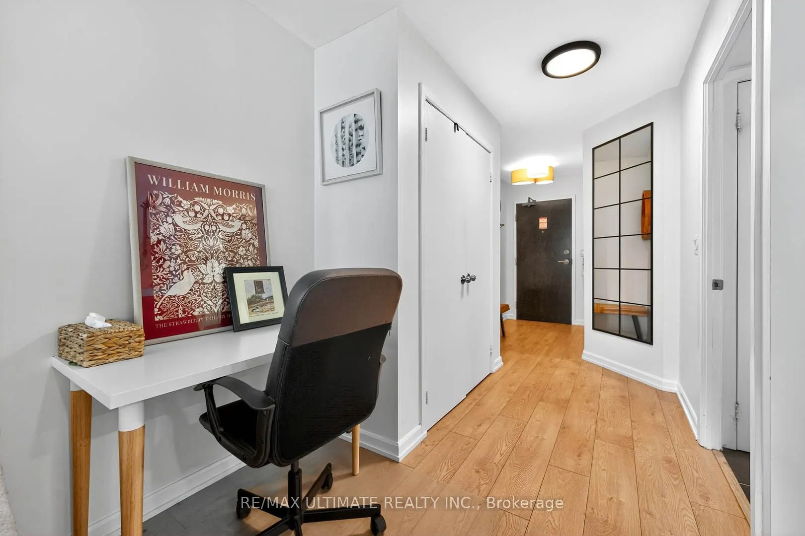 8 Park Road, #2113