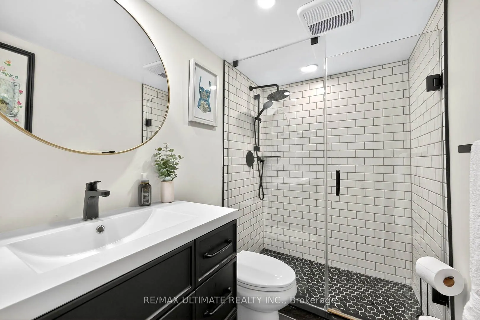 8 Park Road, #2113