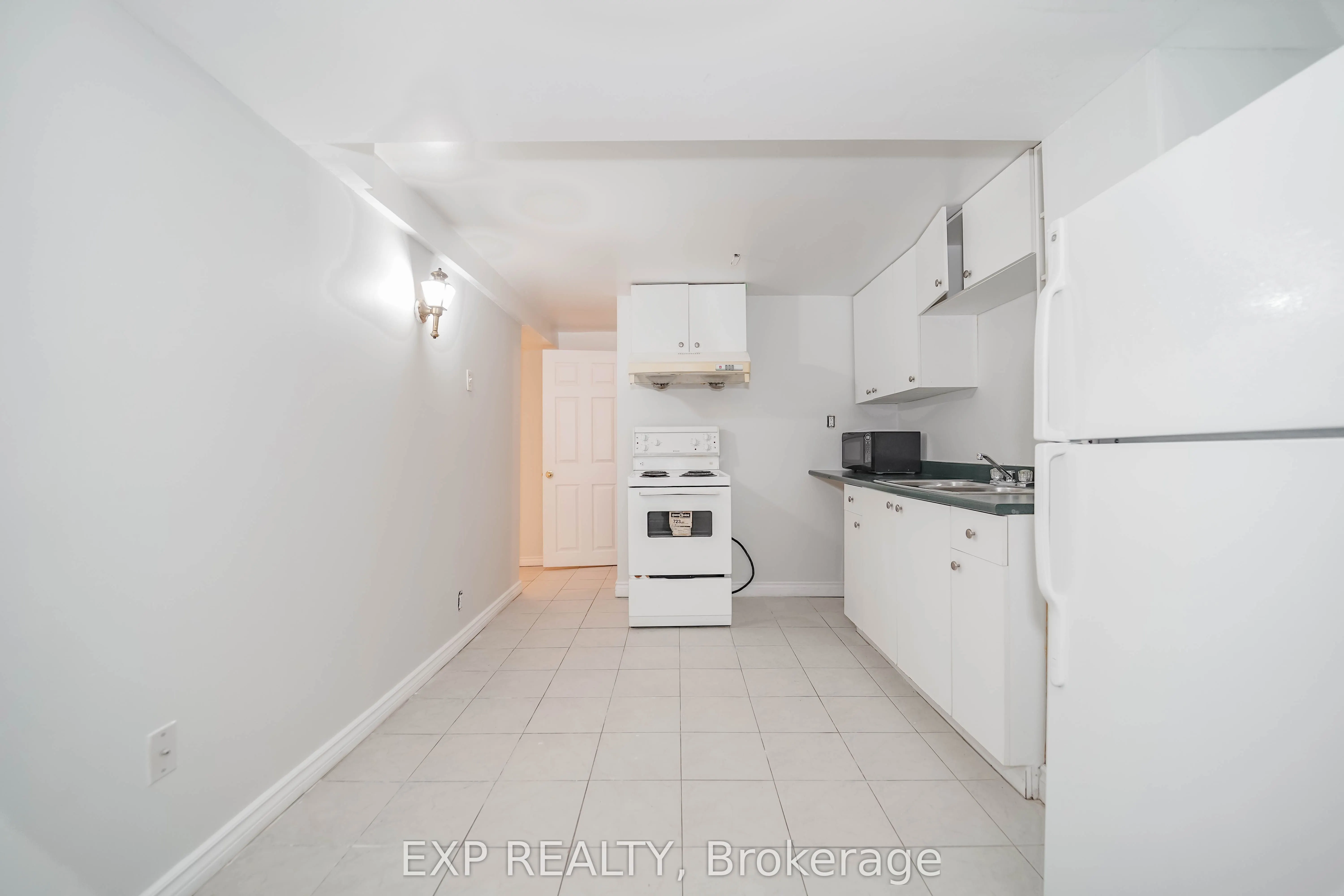 55 Hollyberry Trail