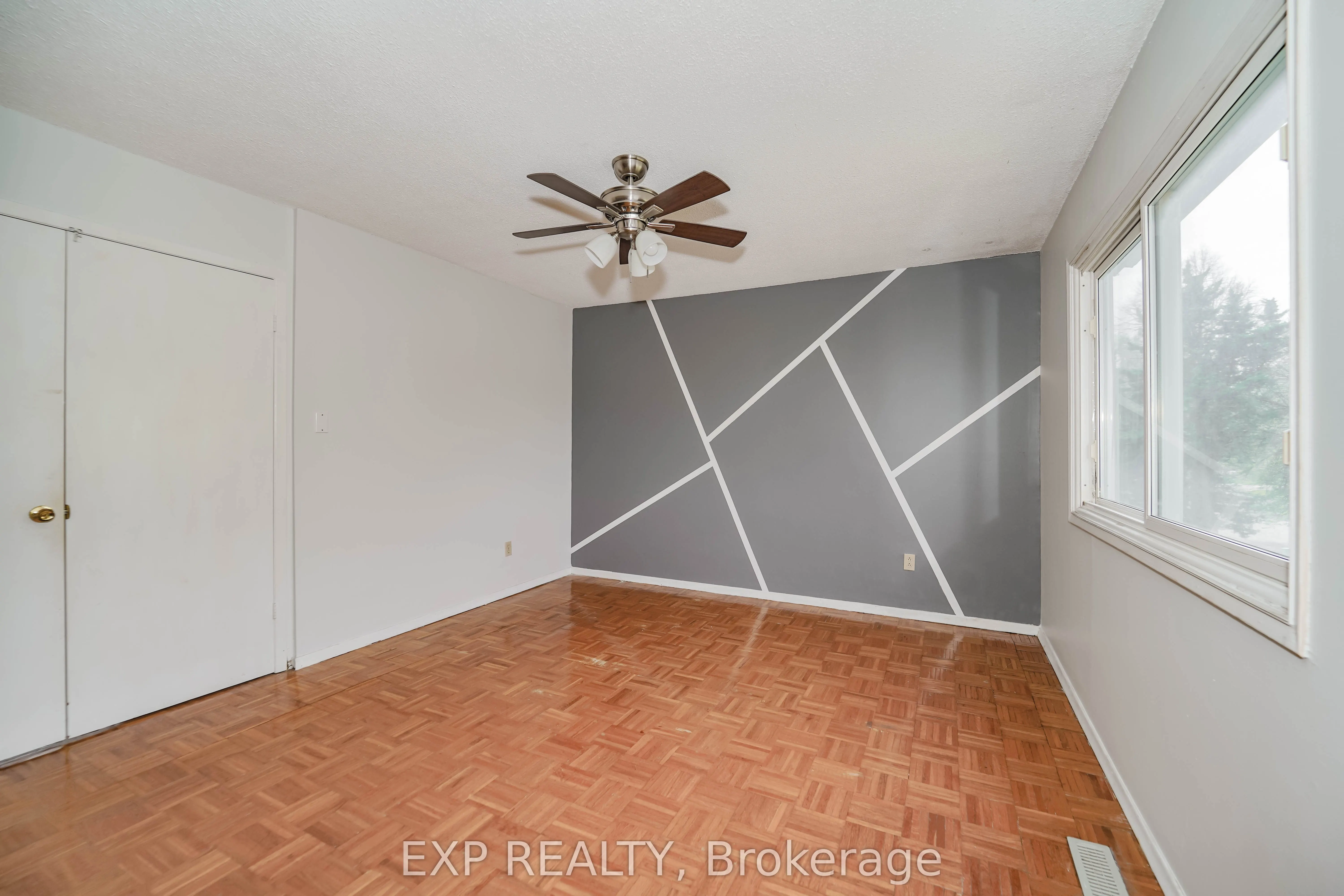 55 Hollyberry Trail