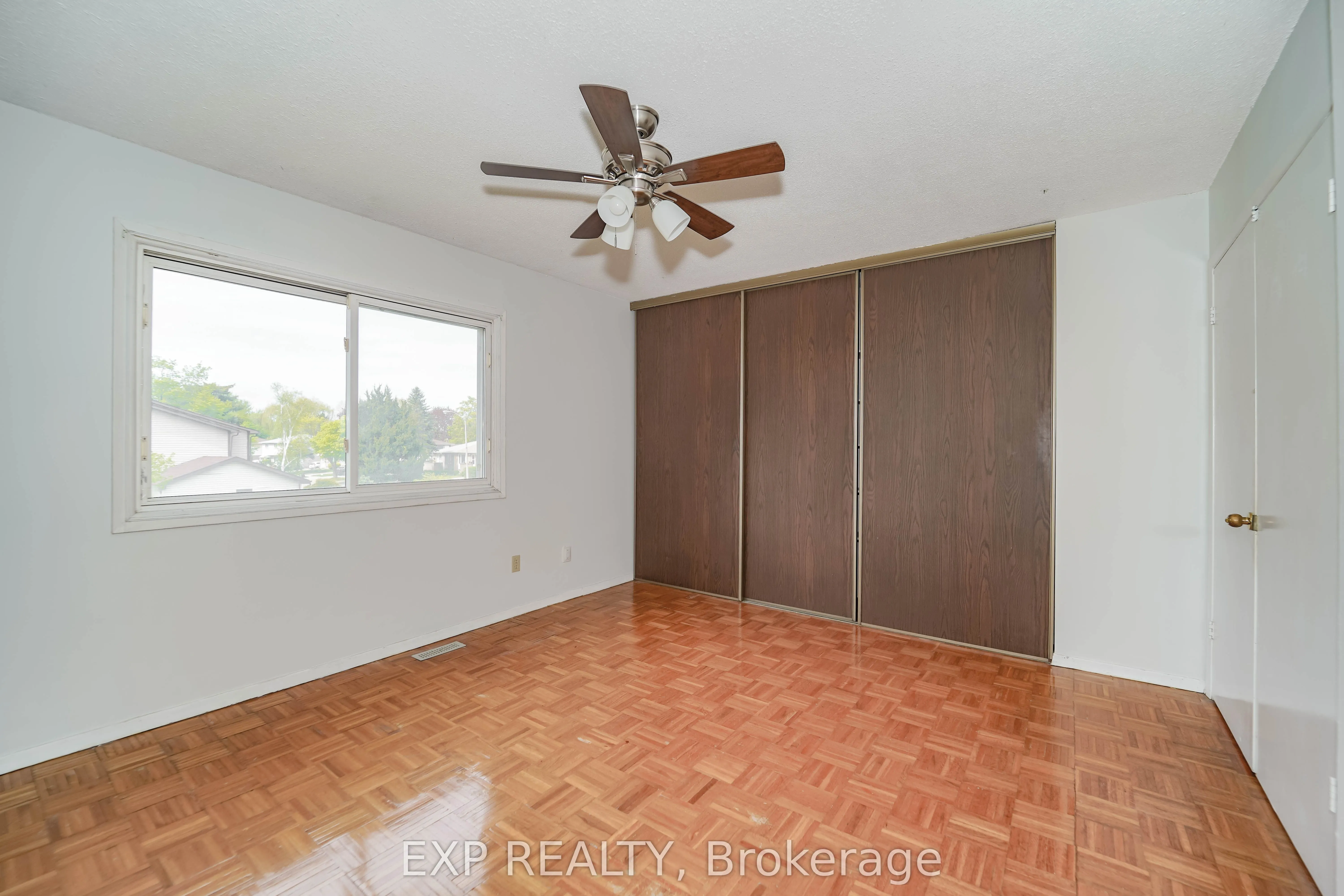 55 Hollyberry Trail