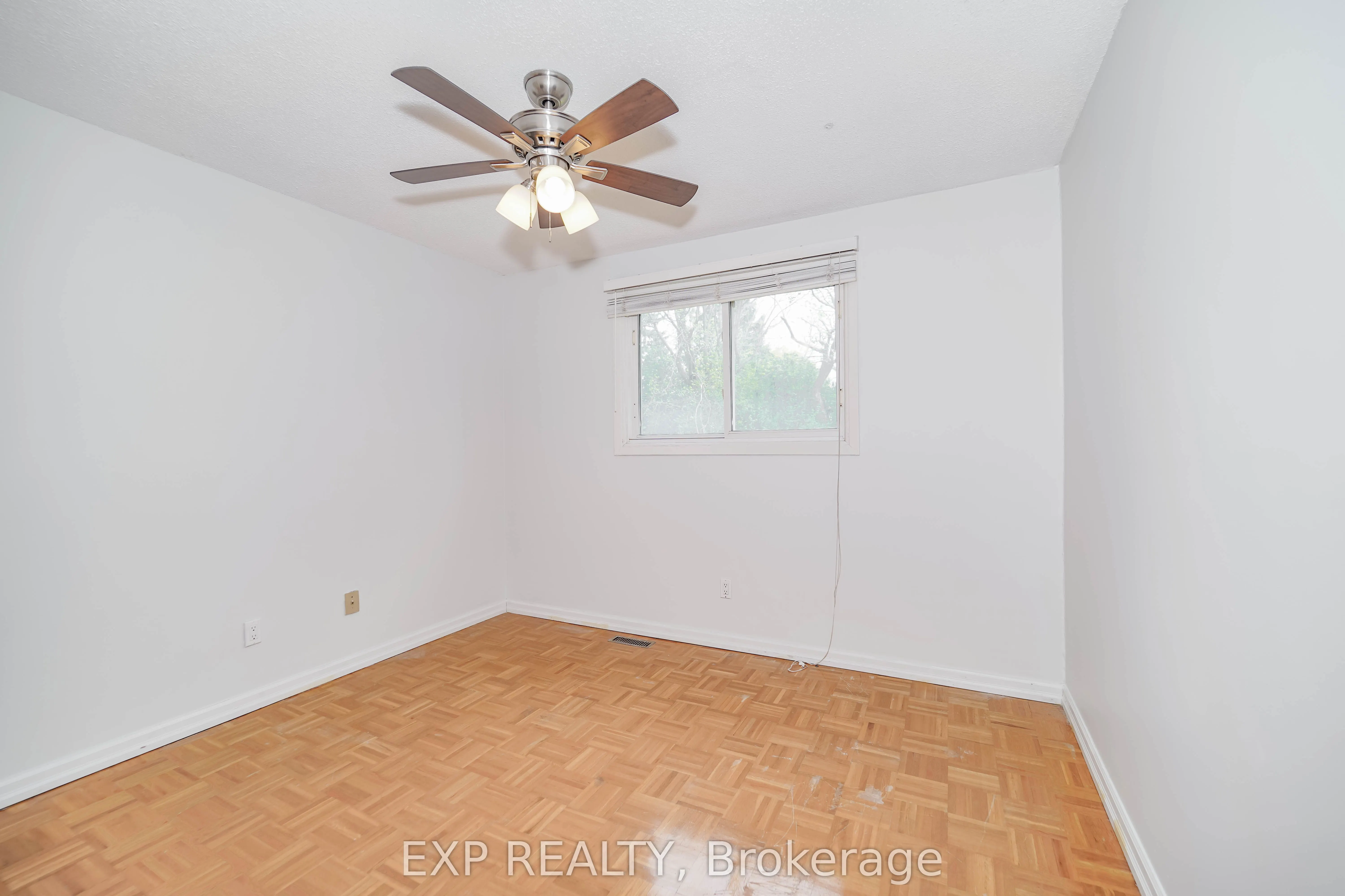 55 Hollyberry Trail