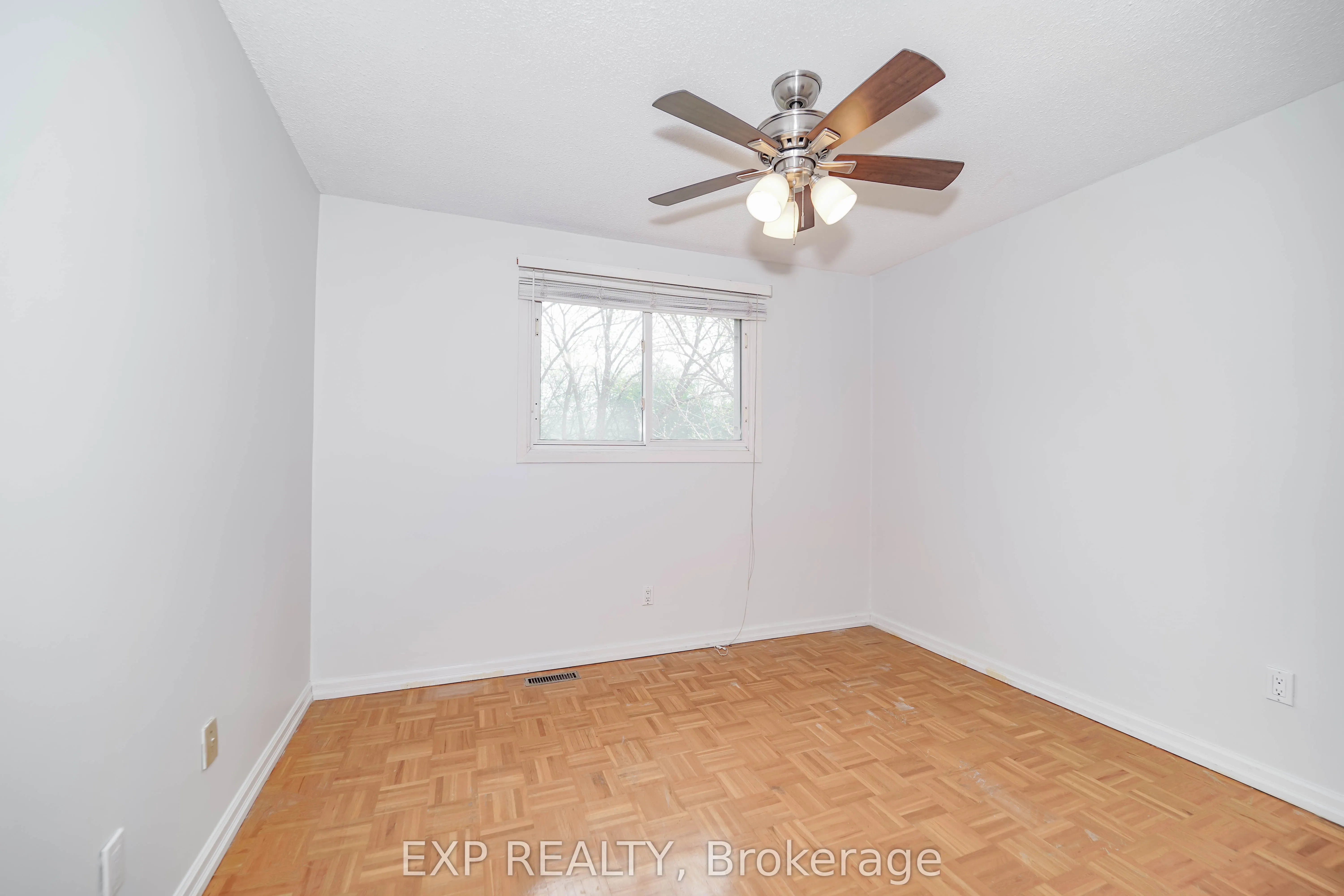 55 Hollyberry Trail