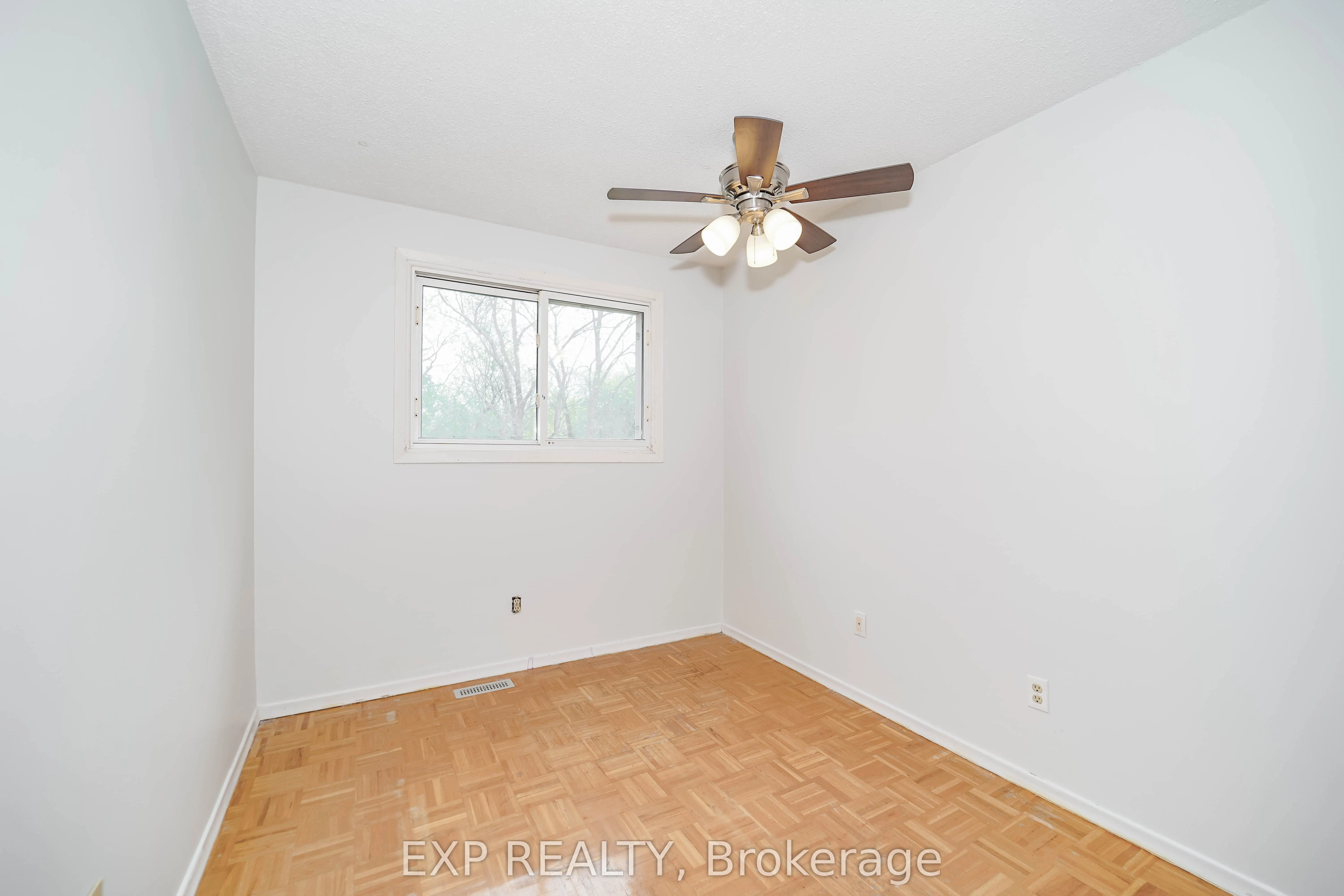 55 Hollyberry Trail