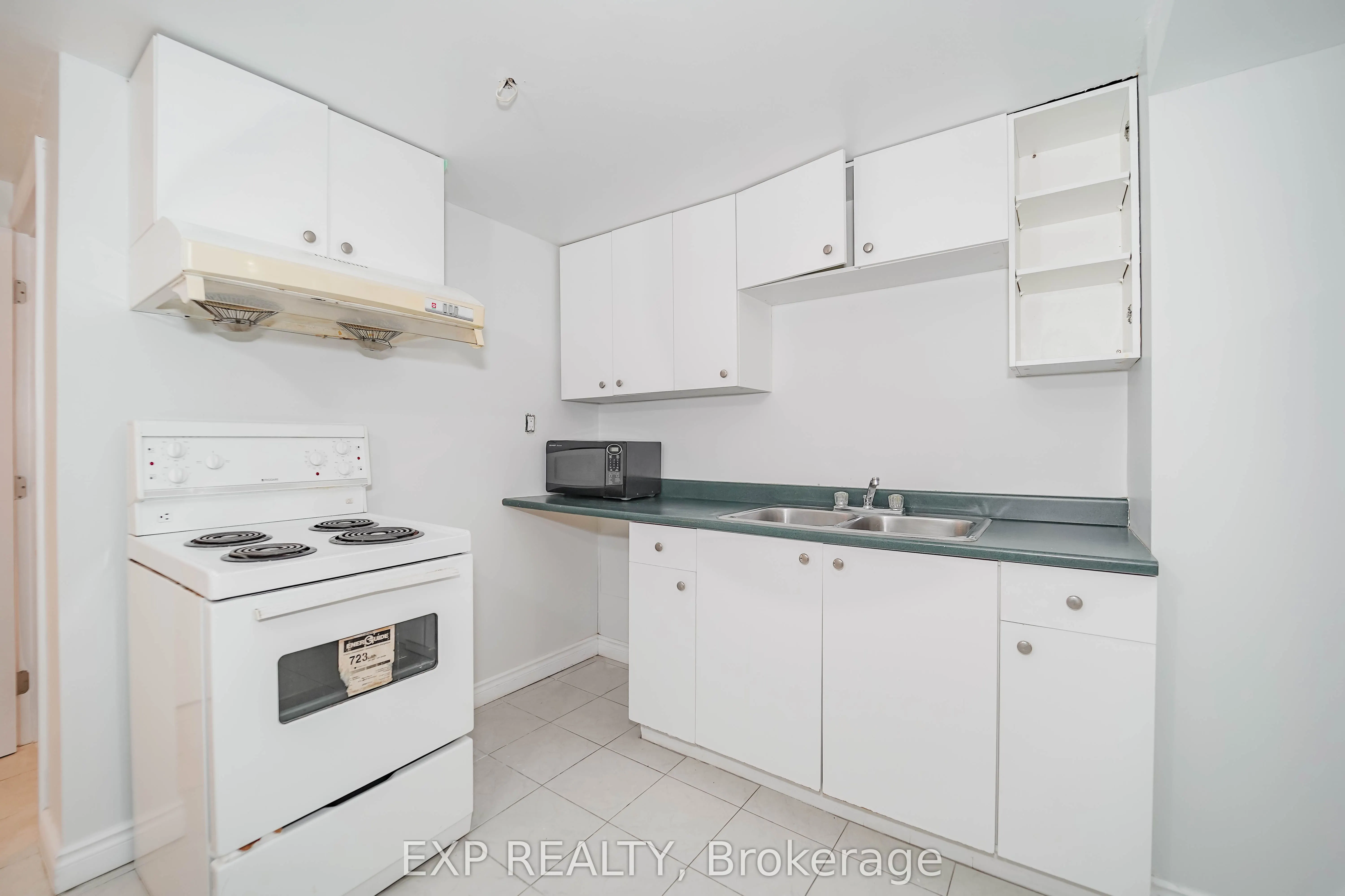 55 Hollyberry Trail