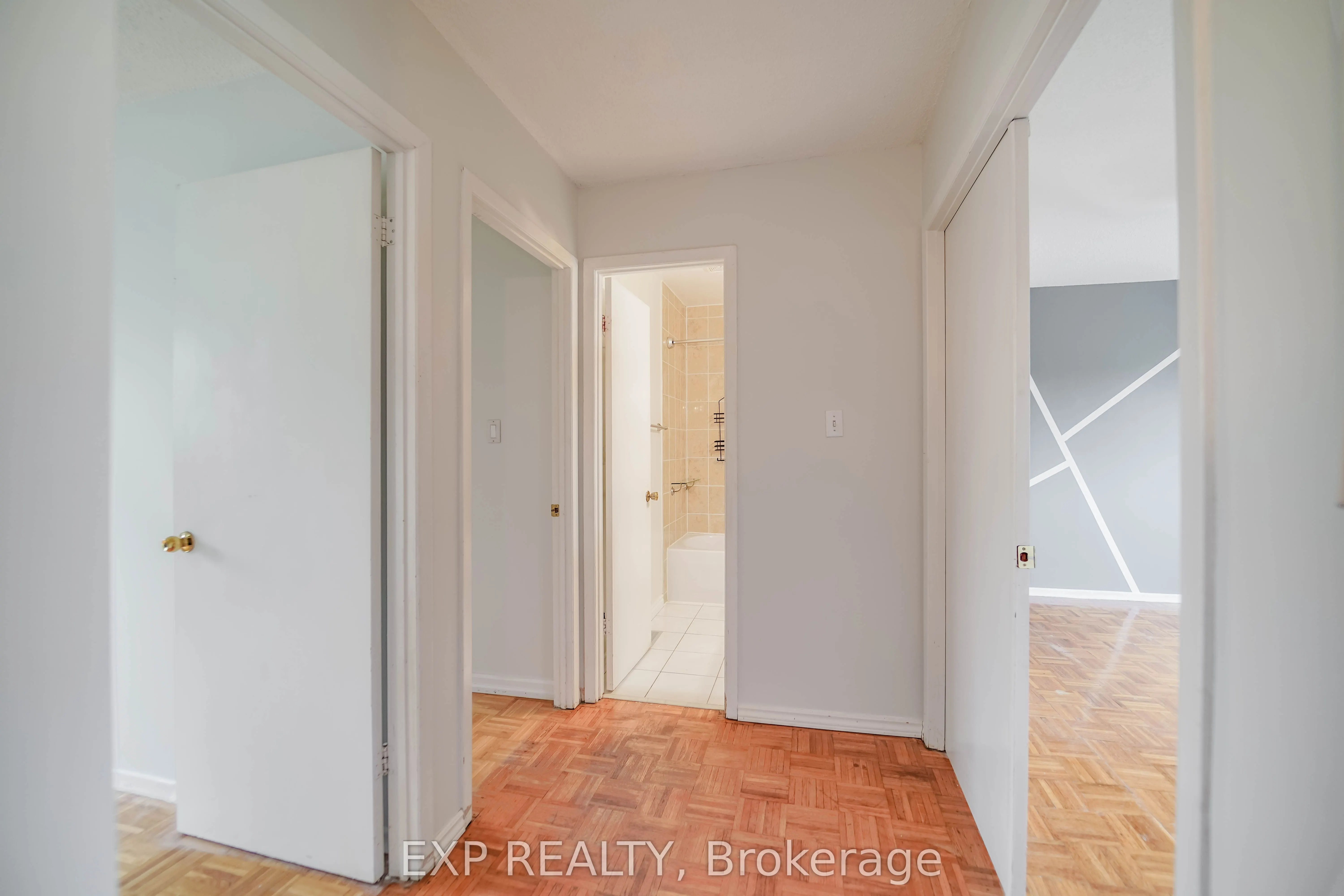 55 Hollyberry Trail