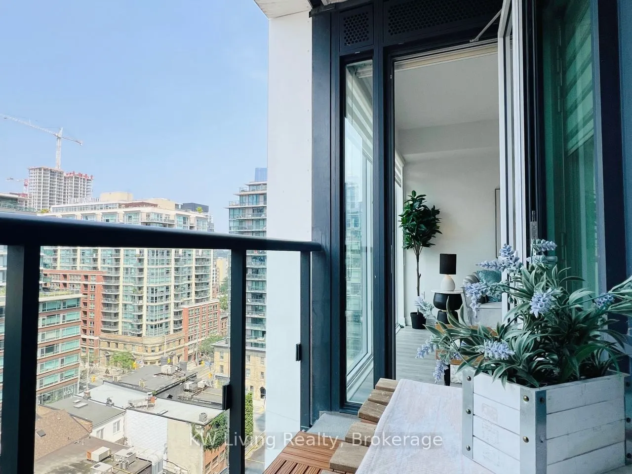 158 Front Street E, #1105
