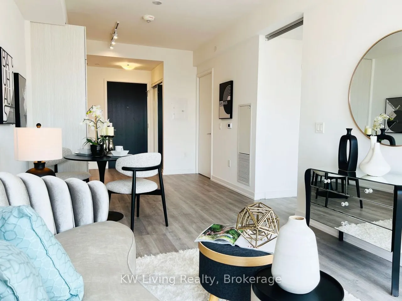 158 Front Street E, #1105