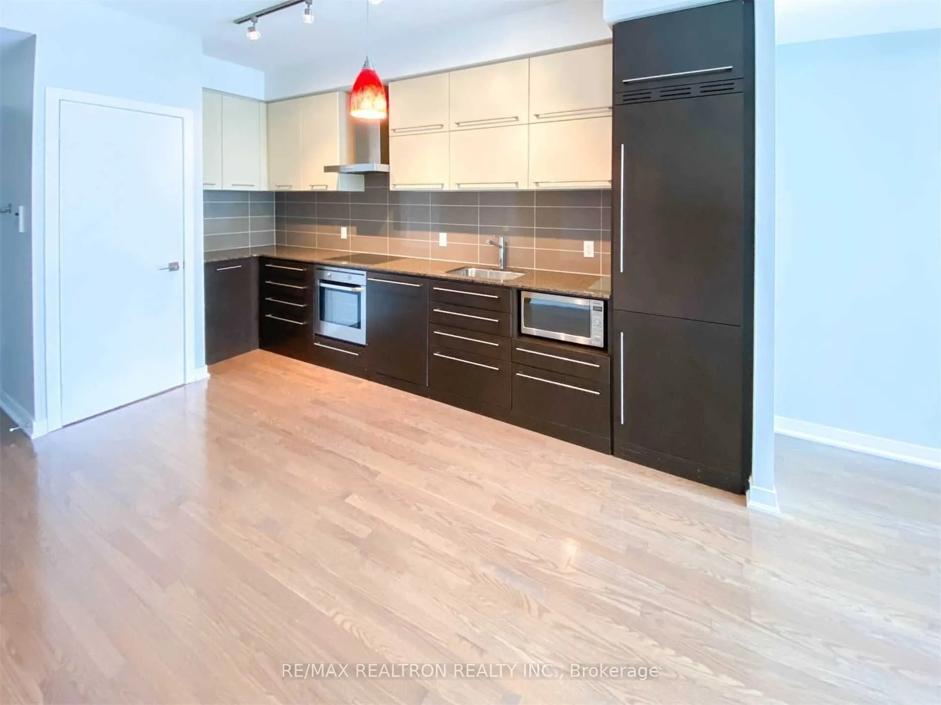 770 Bay Street, #603