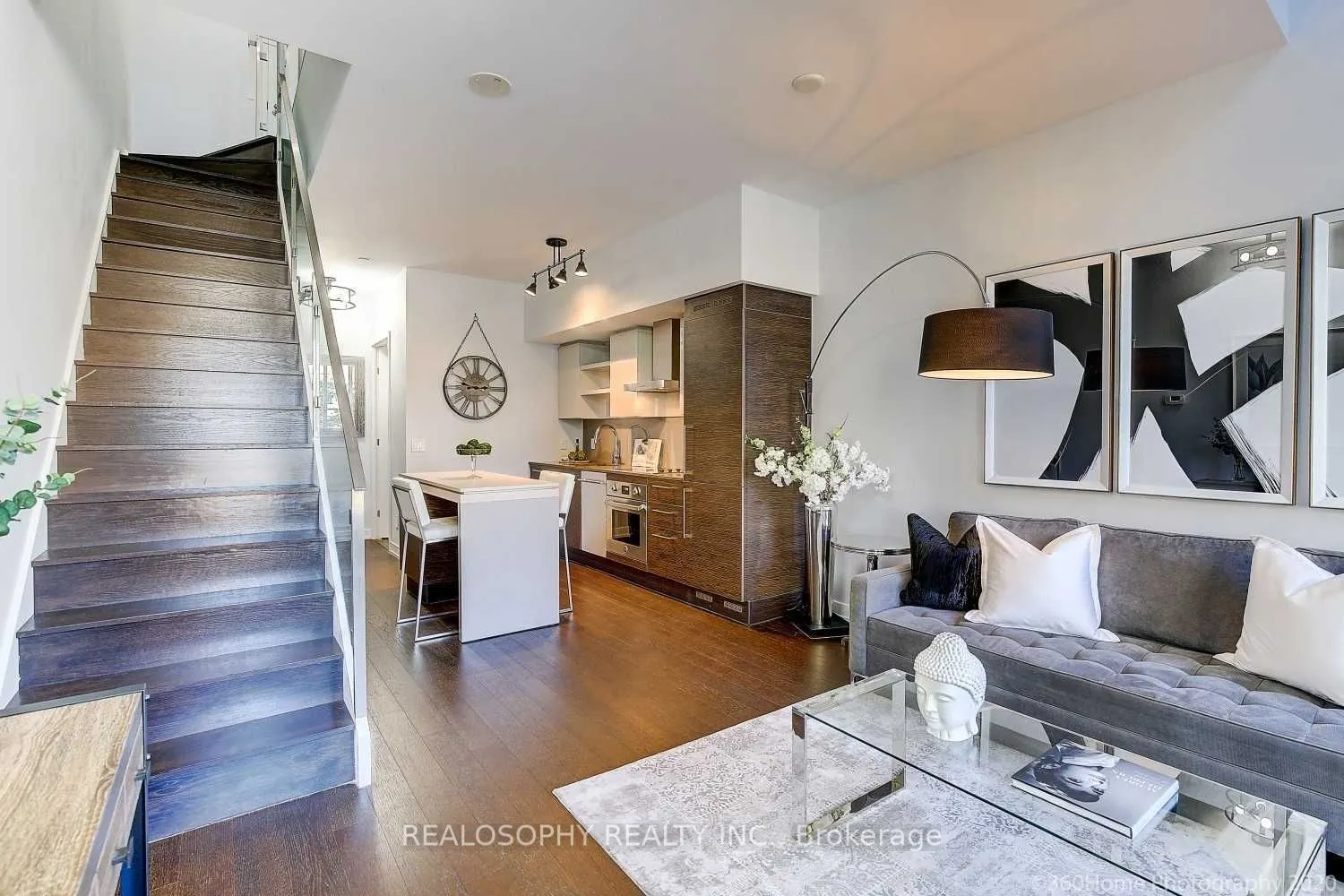 1030 King Street W, #110