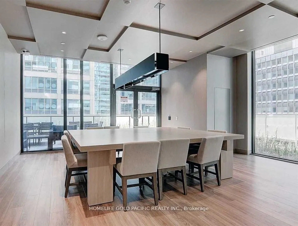 25 Richmond Street E, #1009
