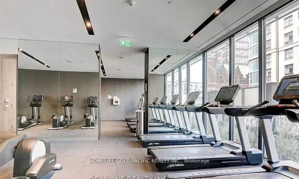 25 Richmond Street E, #1009