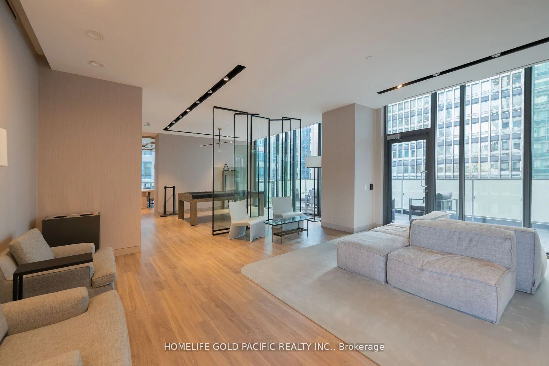 25 Richmond Street E, #1009