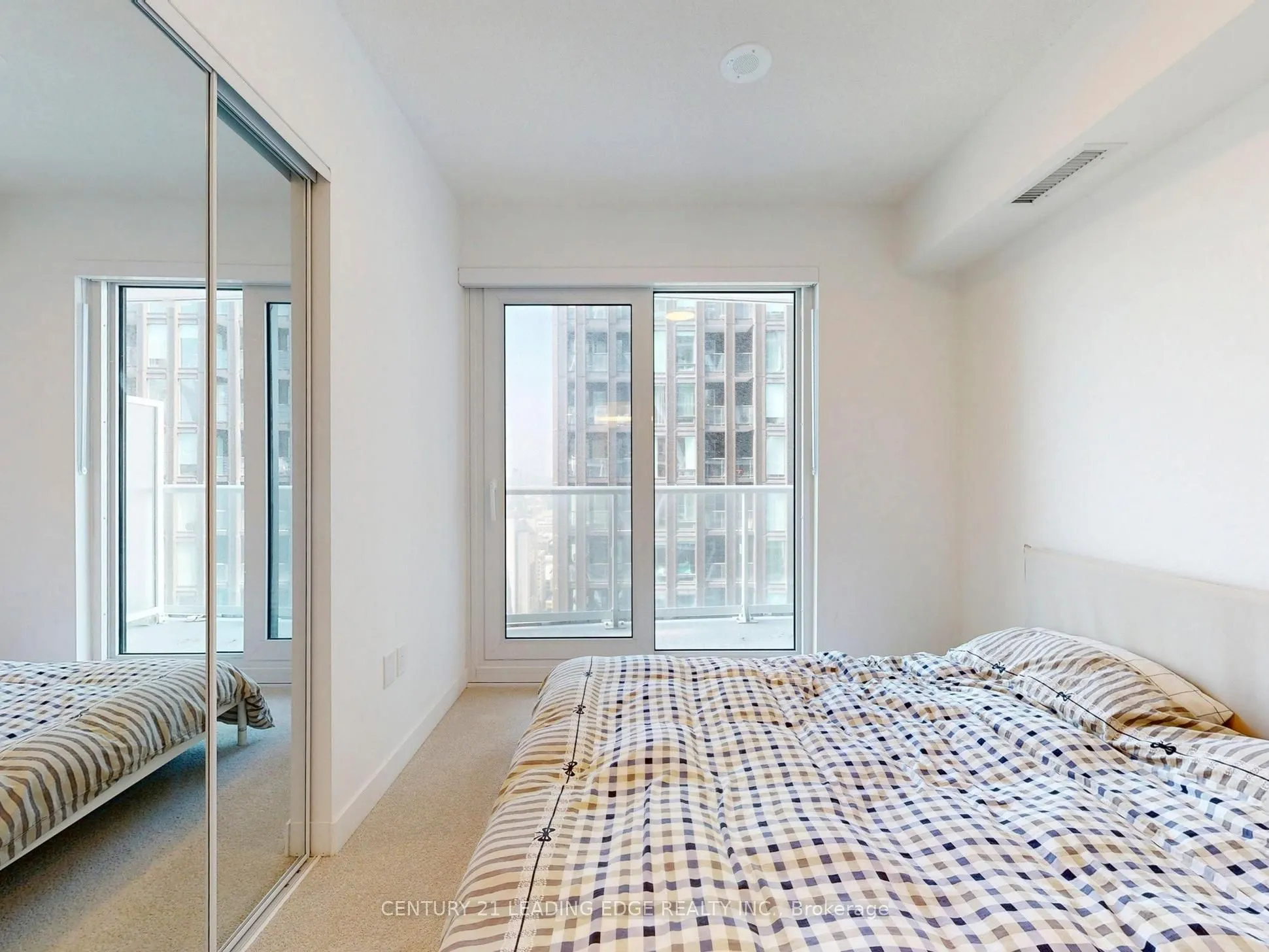 230 Simcoe Street, #3019