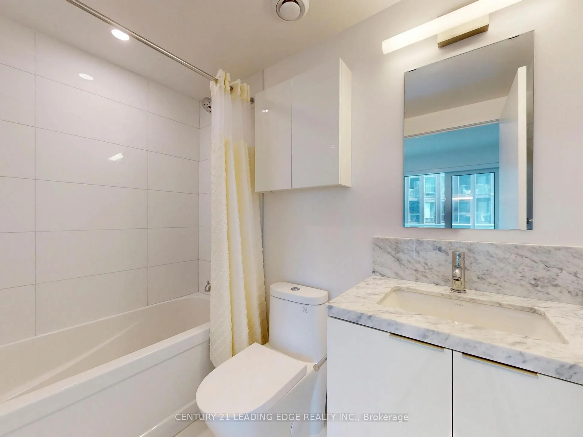 230 Simcoe Street, #3019