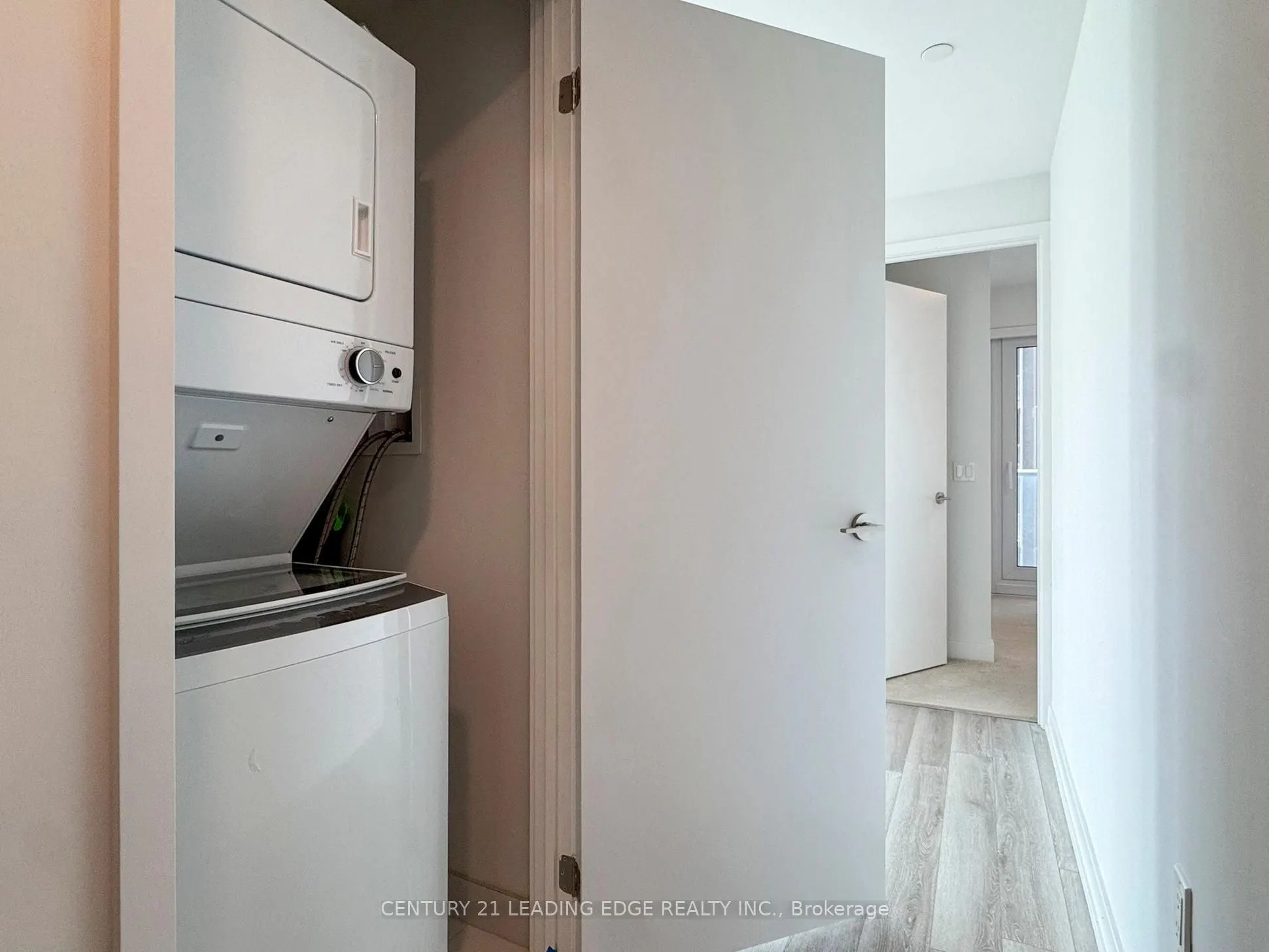 230 Simcoe Street, #3019
