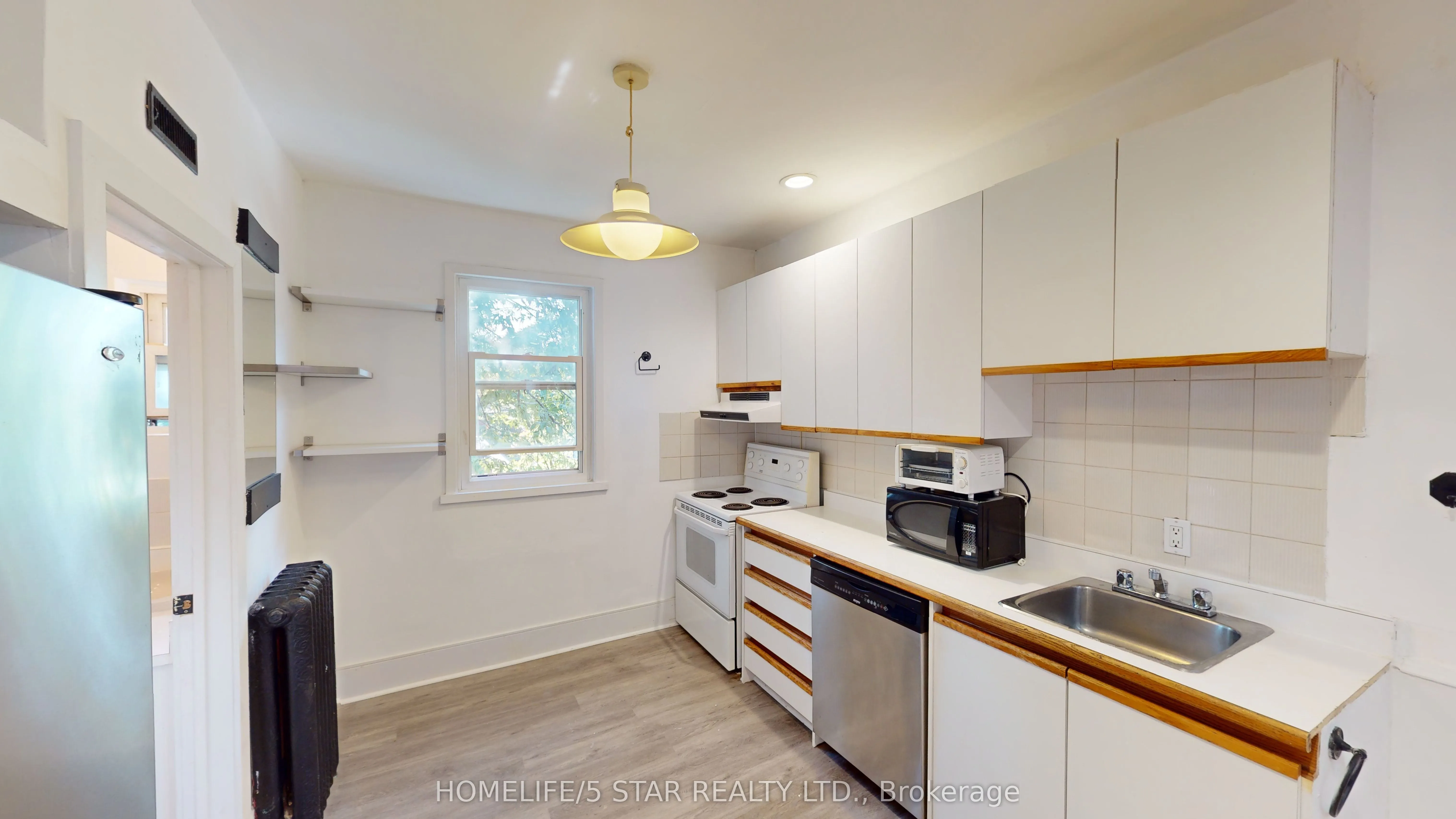 642 Dovercourt Road, #Apt 2