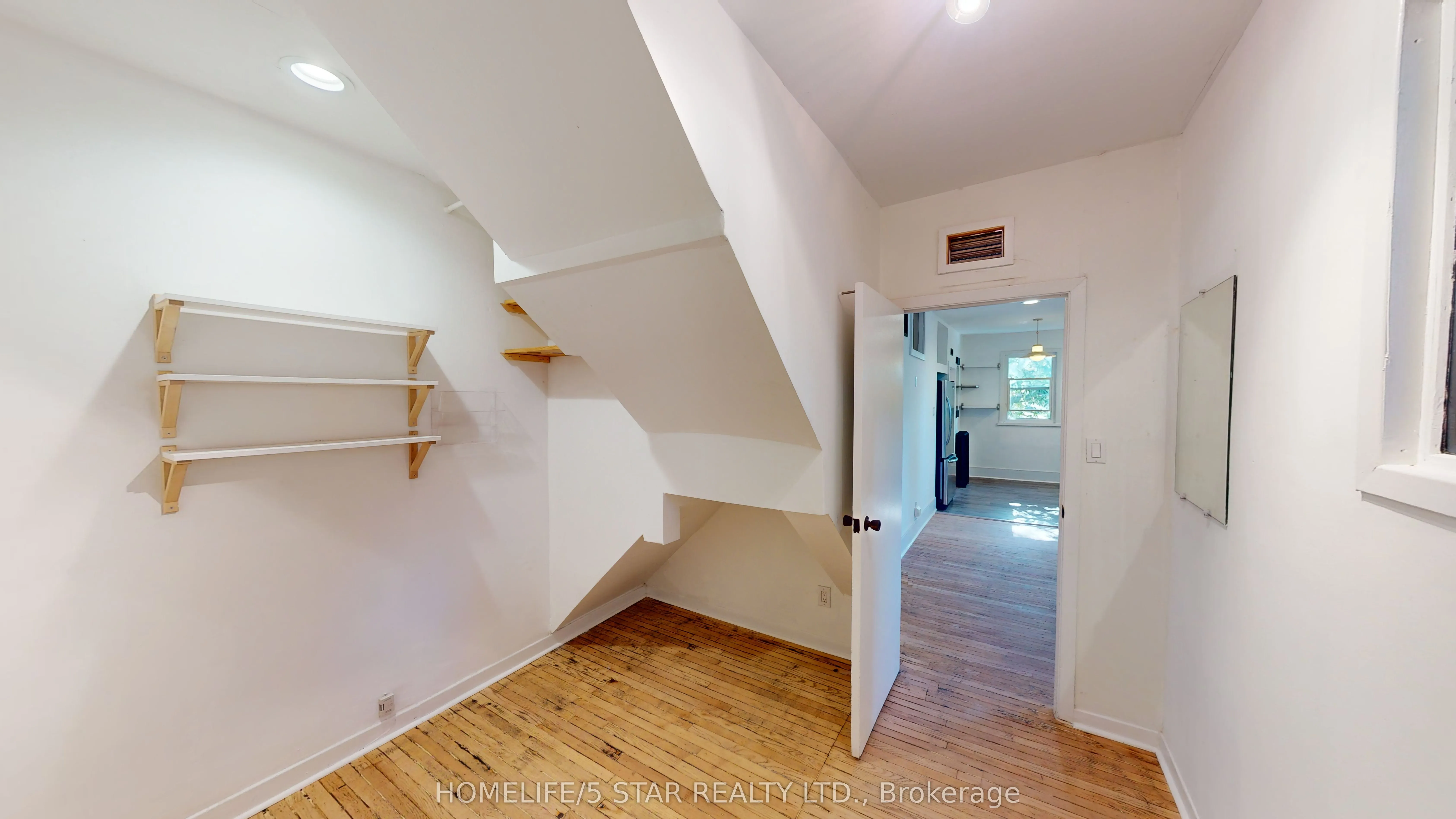 642 Dovercourt Road, #Apt 2