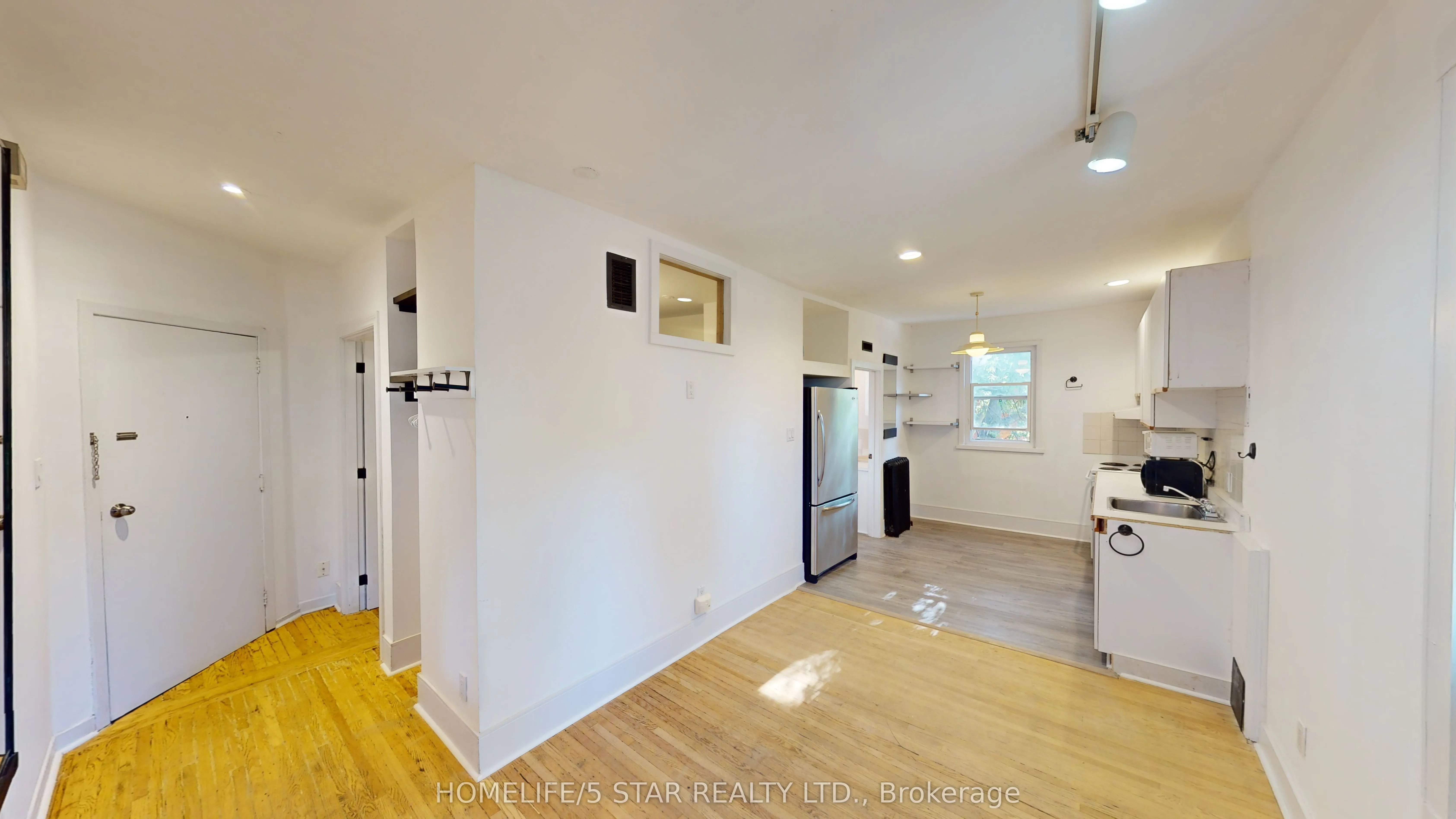 642 Dovercourt Road, #Apt 2