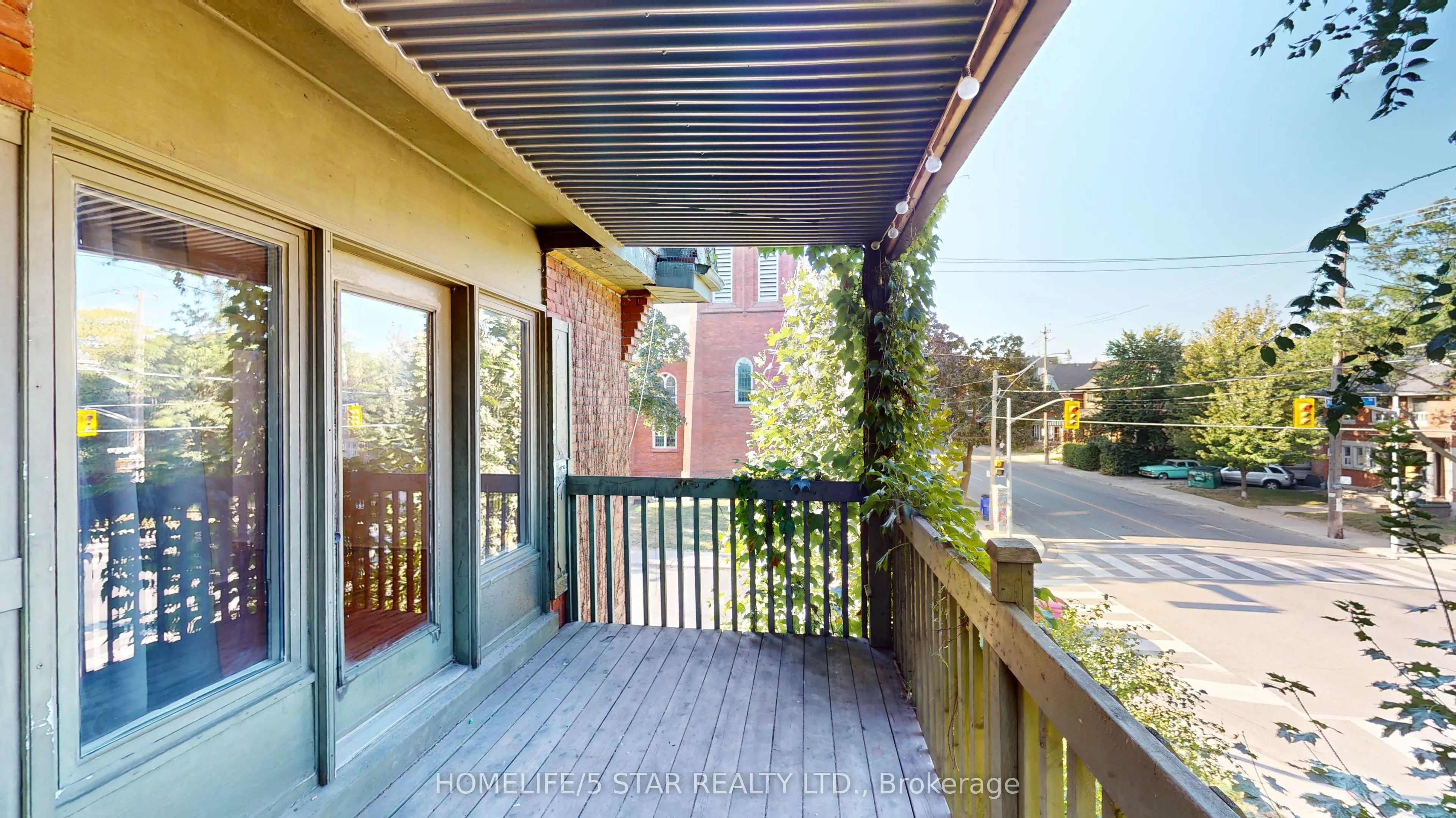 642 Dovercourt Road, #Apt 2