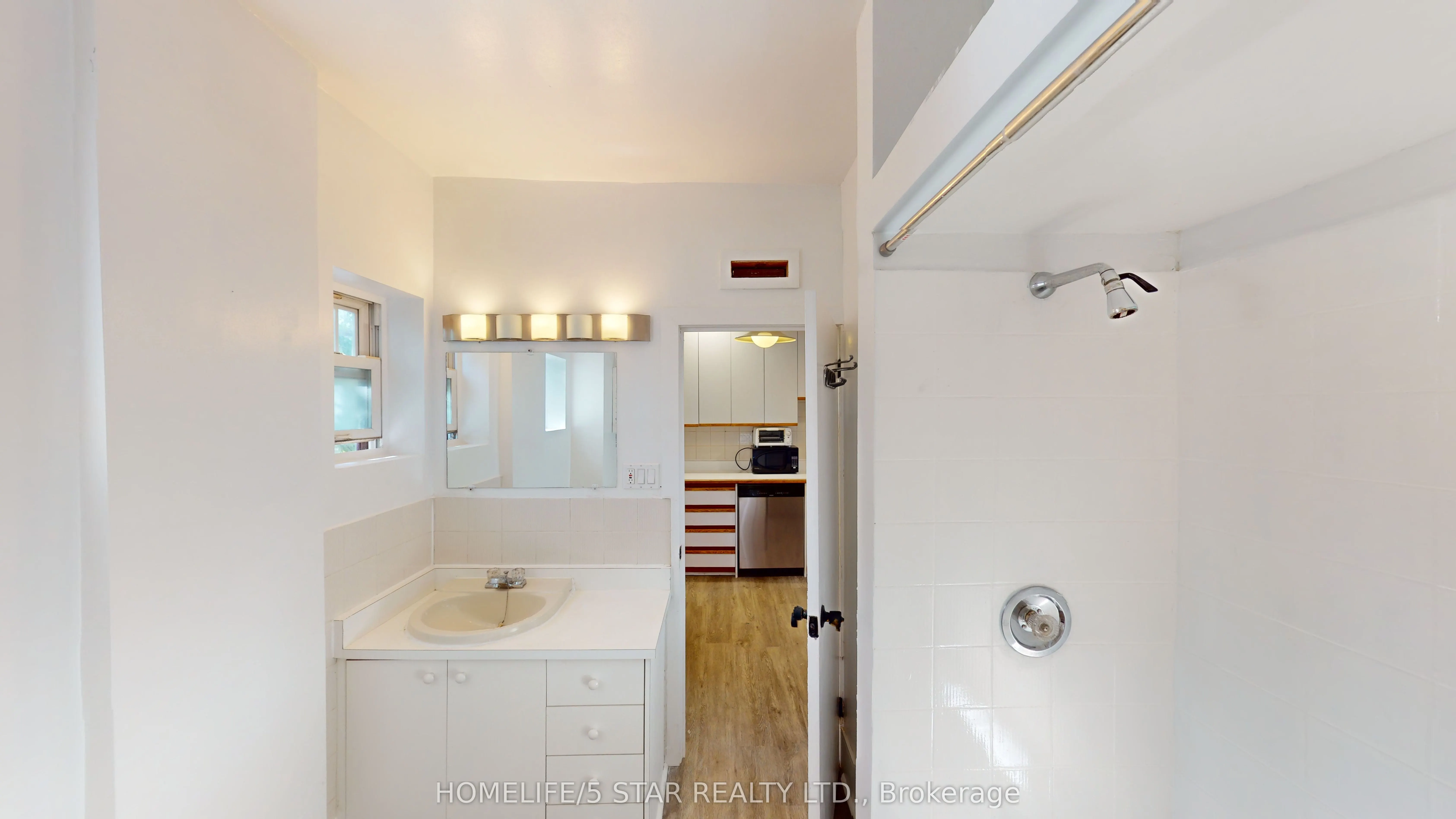 642 Dovercourt Road, #Apt 2