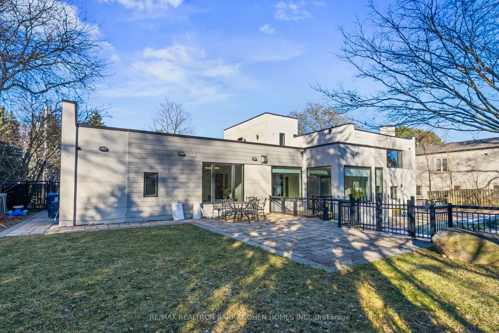 41 Suncrest Drive