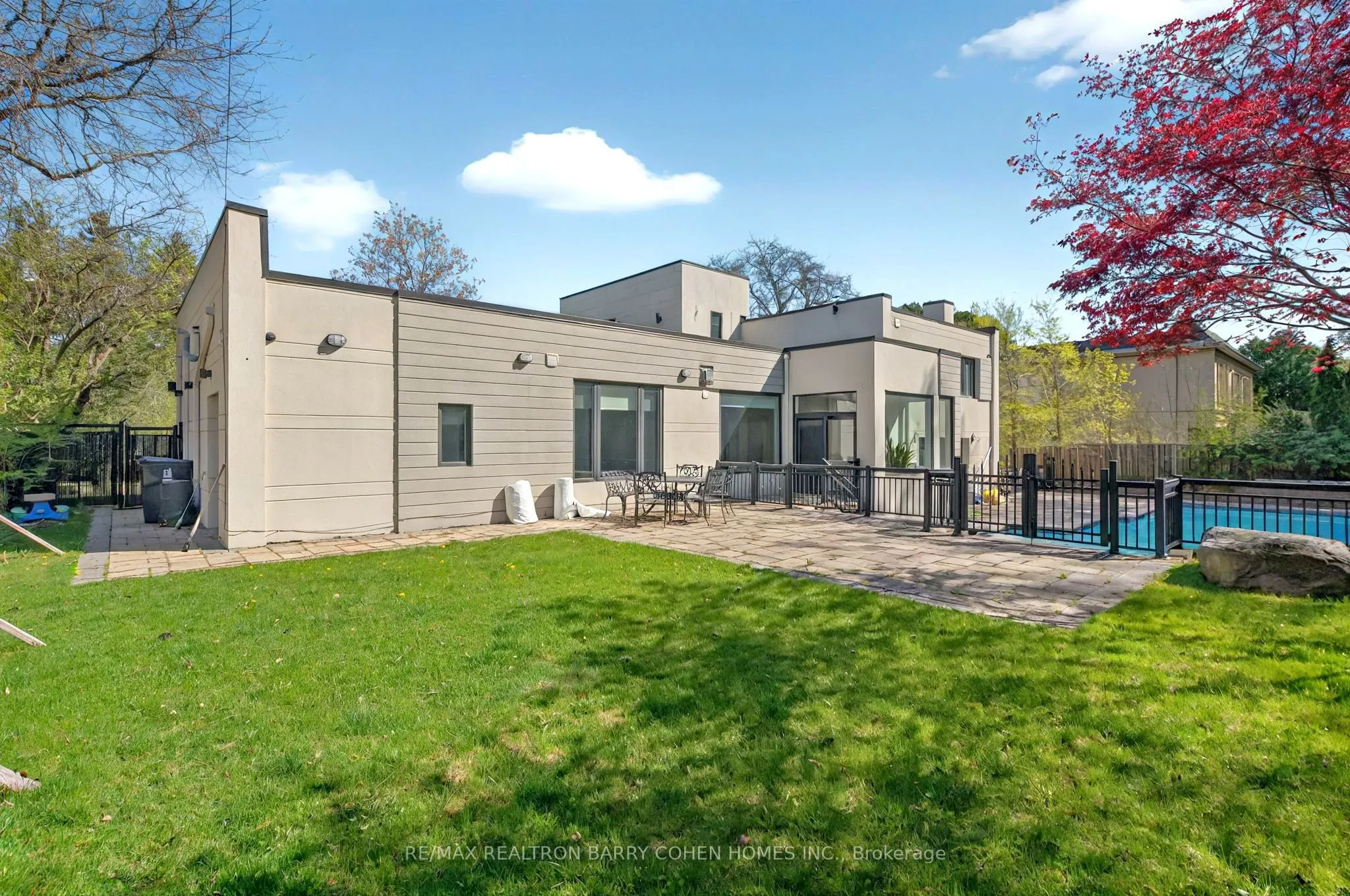 41 Suncrest Drive