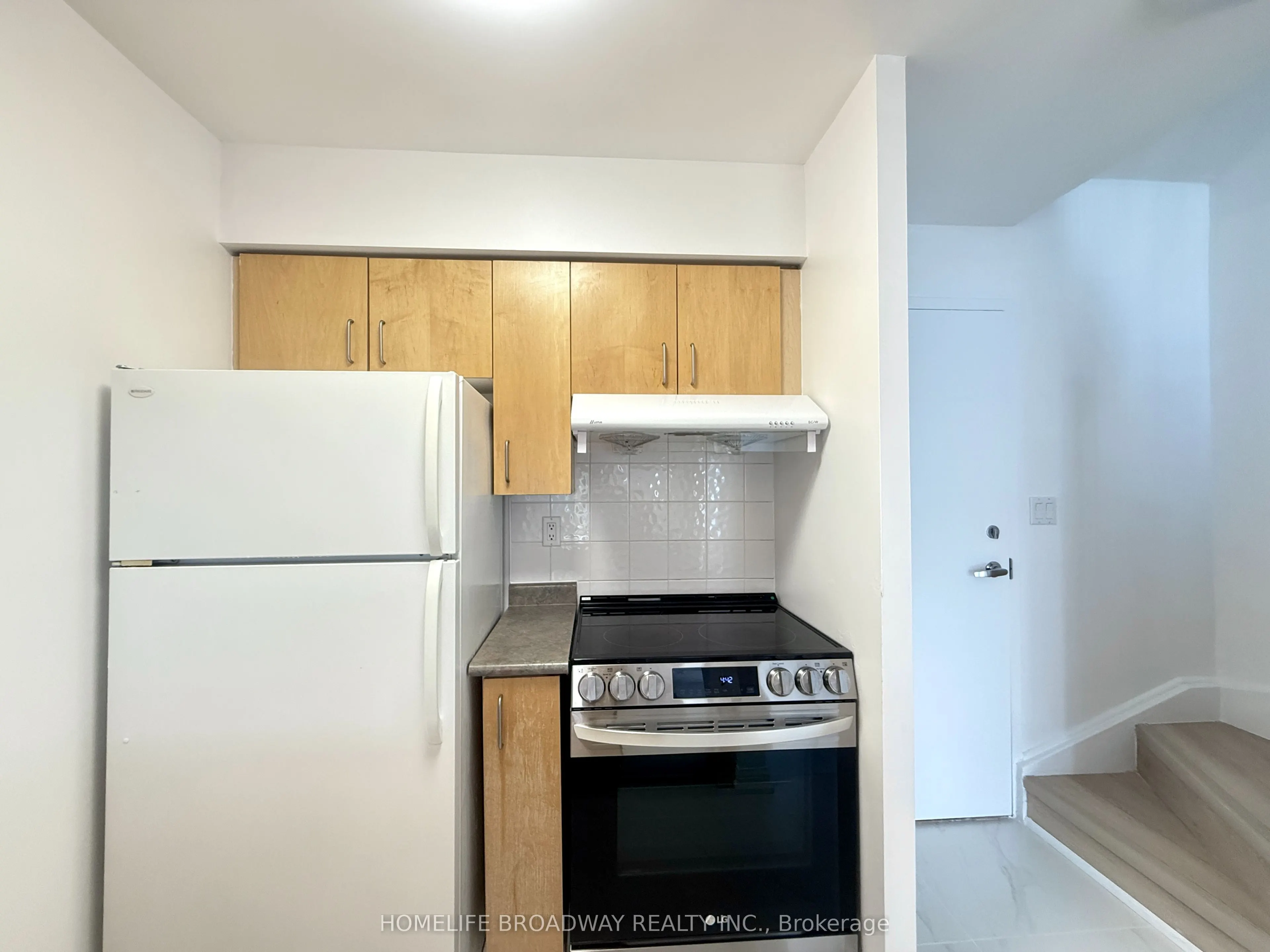 119 Merton Street, #403