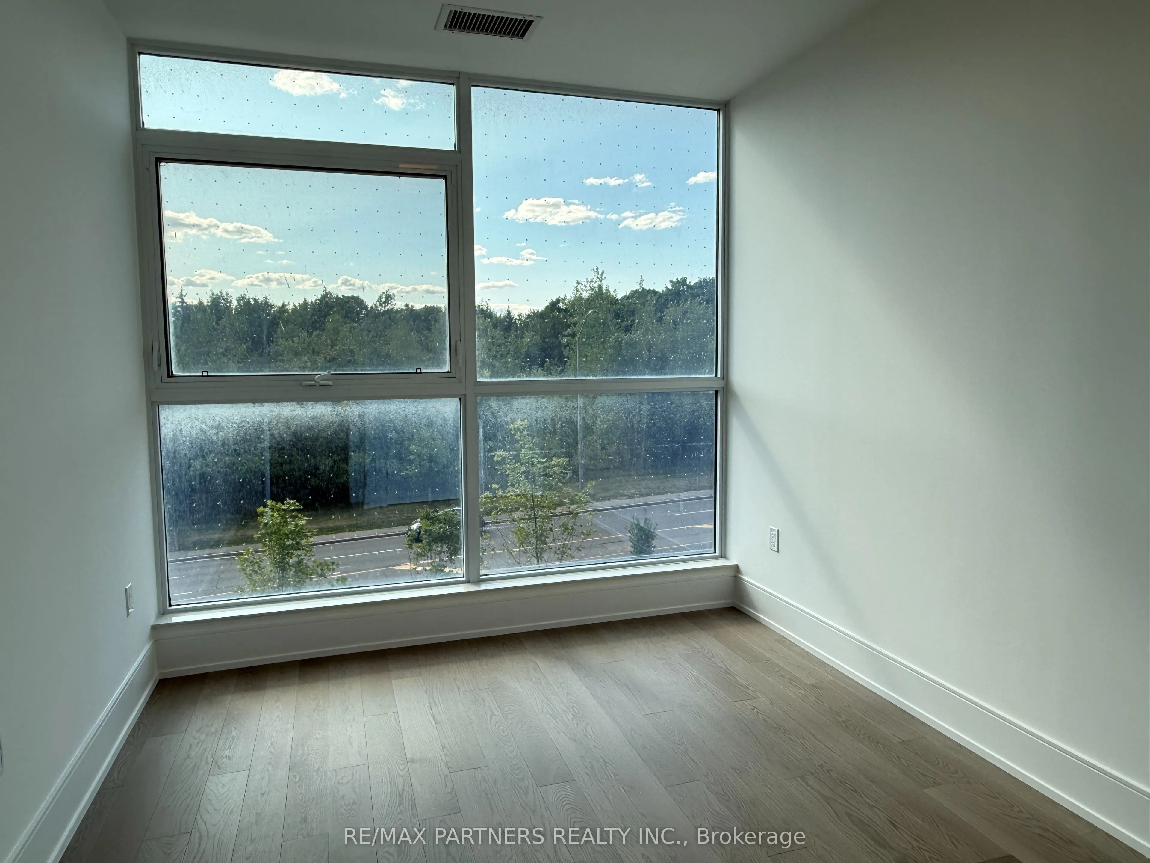 10 Inn on the Park Drive, #104