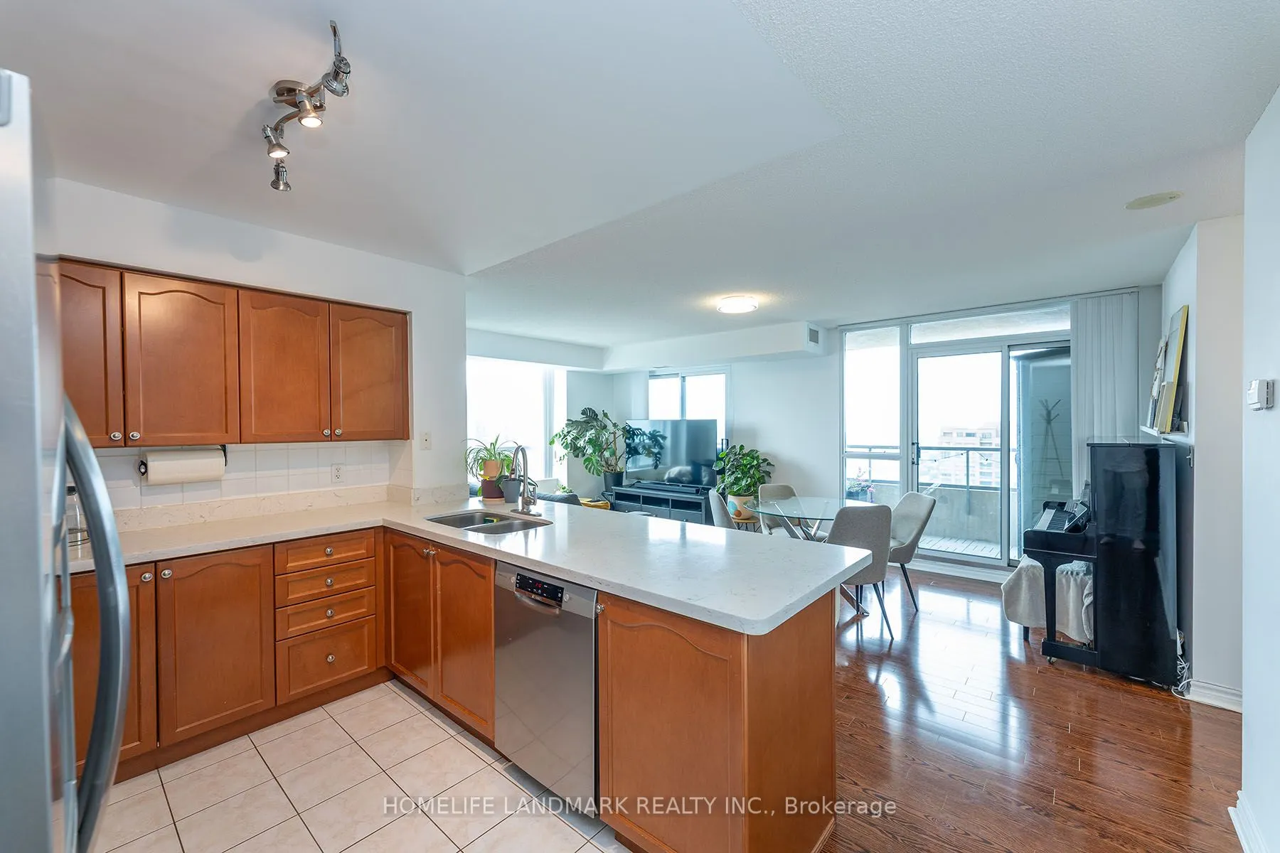 18 Spring Garden Avenue, #3510