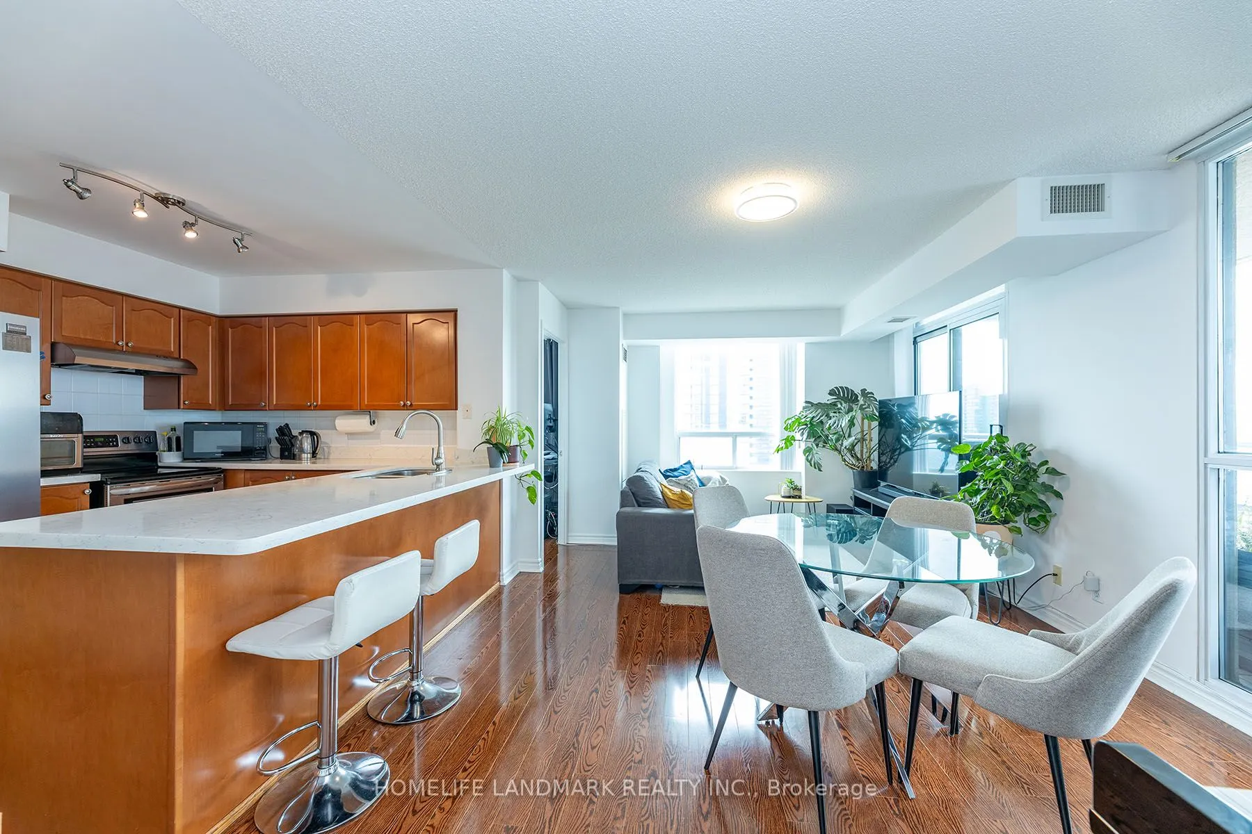 18 Spring Garden Avenue, #3510
