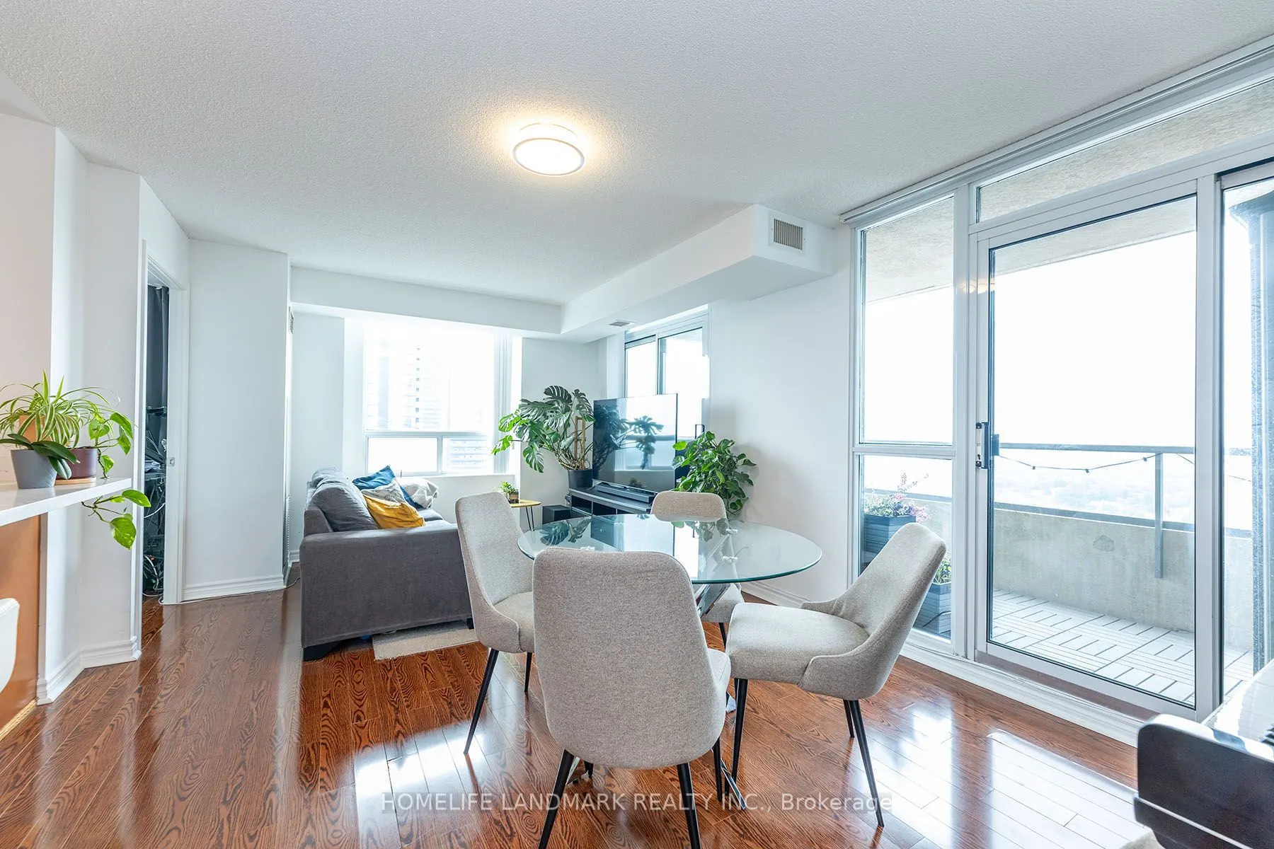18 Spring Garden Avenue, #3510