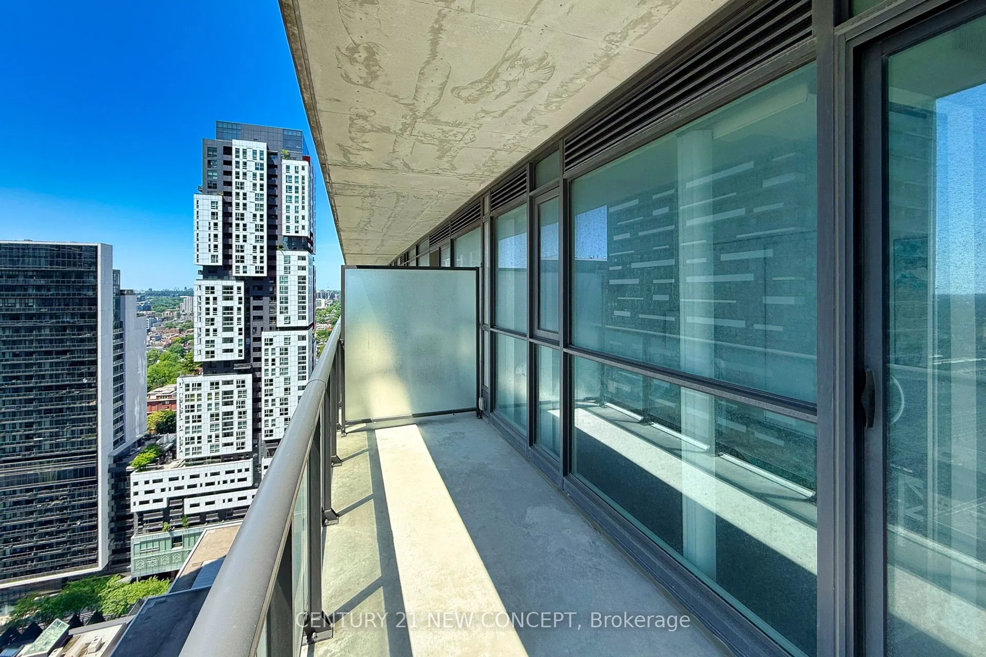 290 Adelaide Street W, #2612
