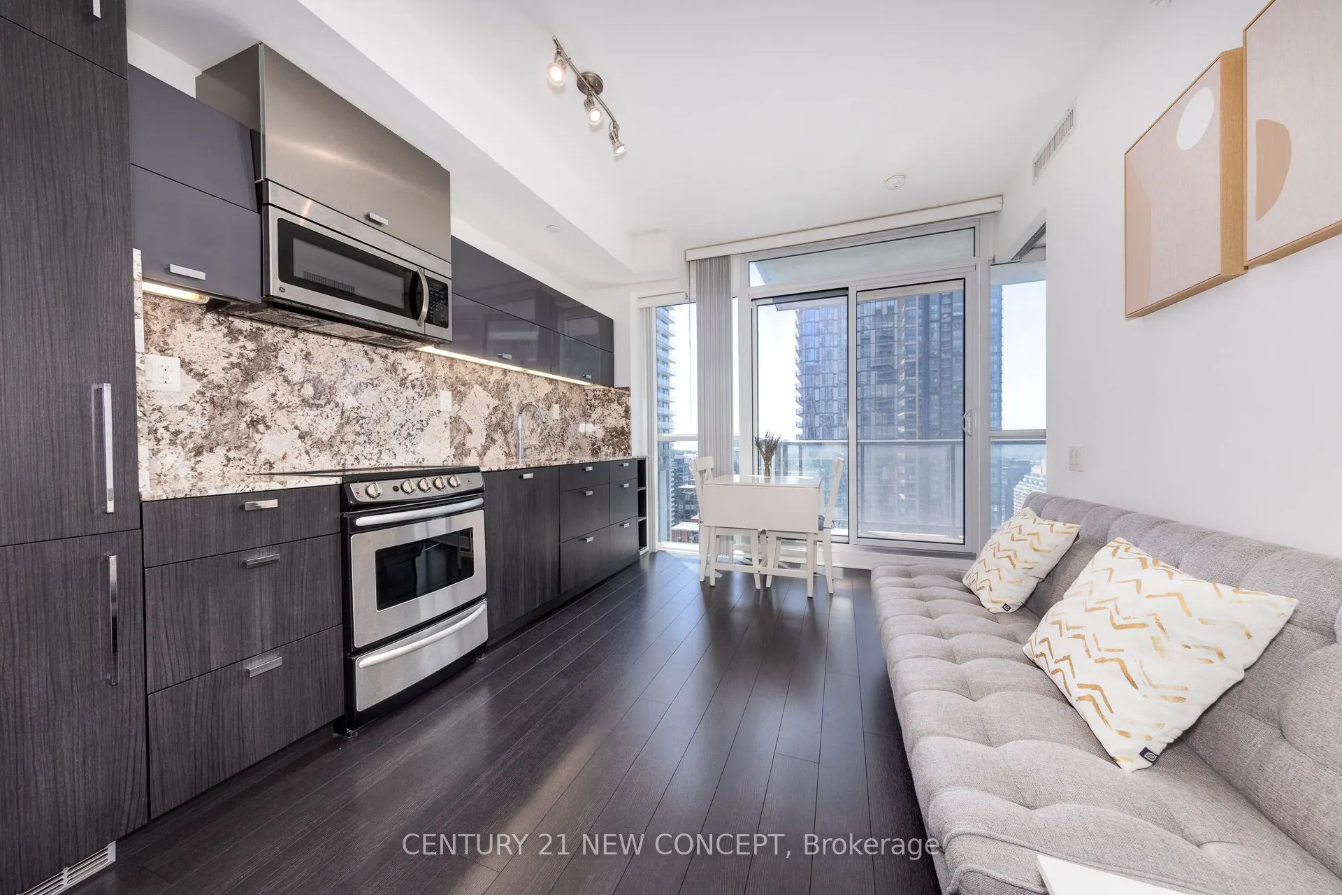 290 Adelaide Street W, #2612
