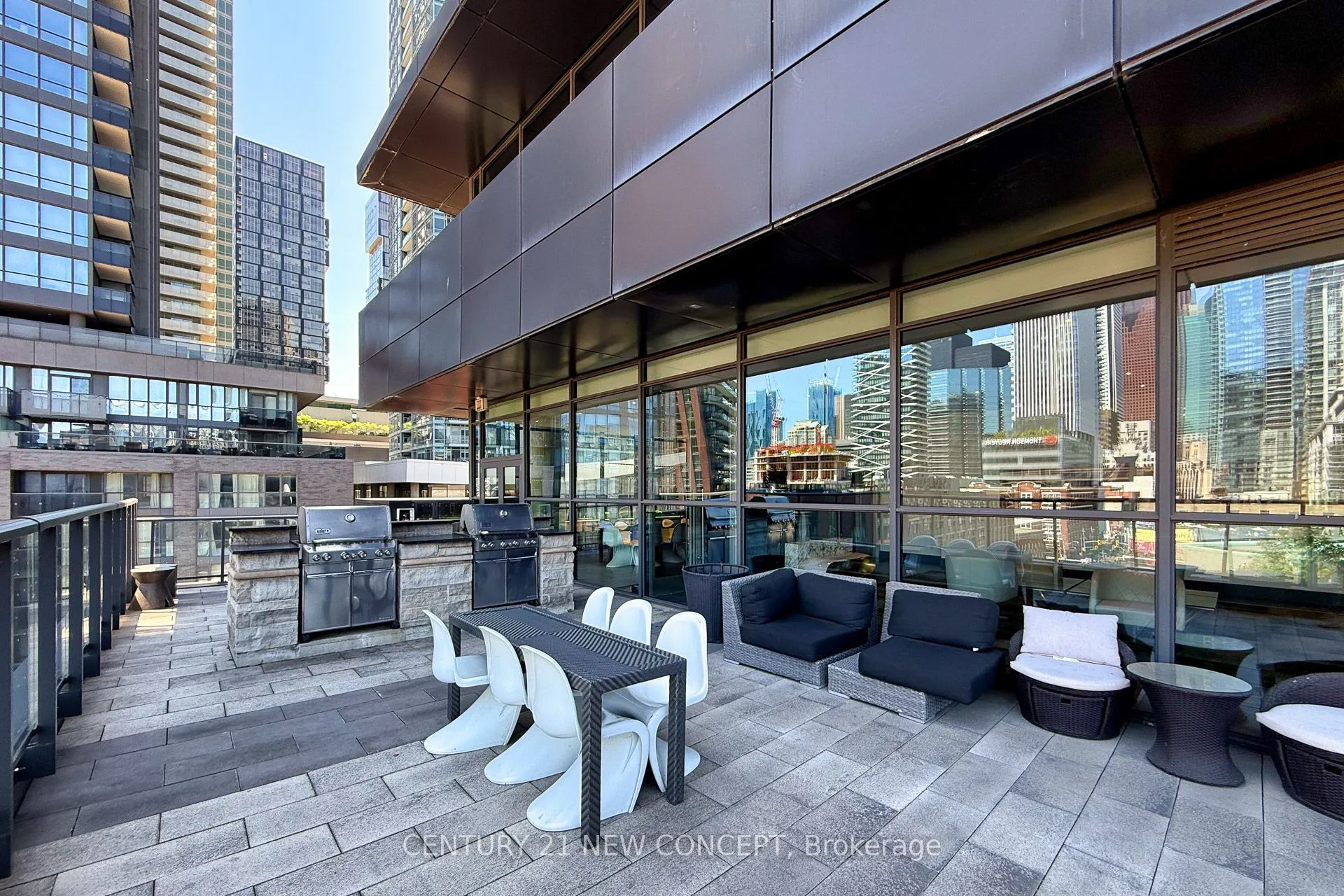 290 Adelaide Street W, #2612
