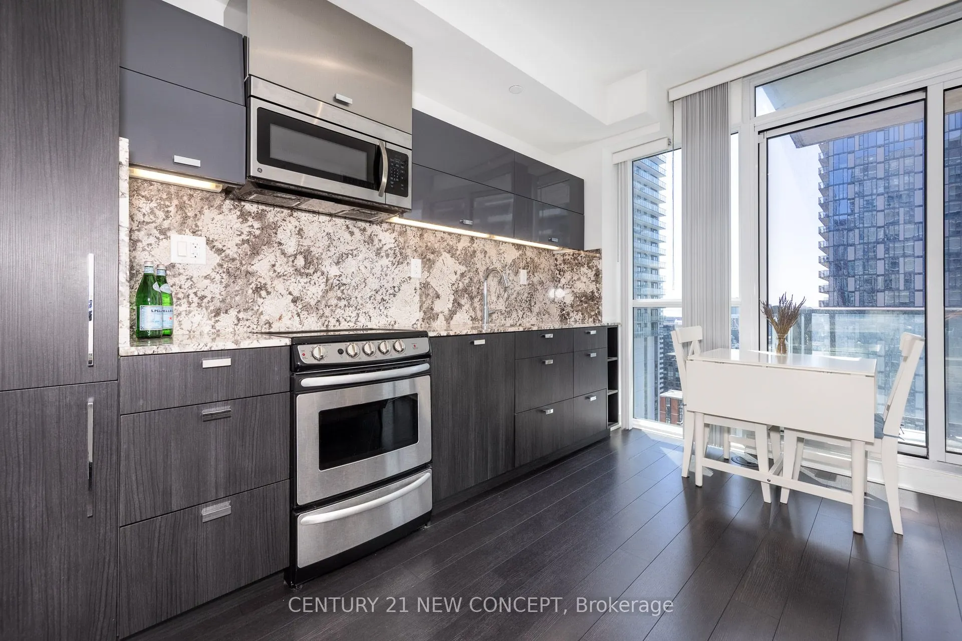 290 Adelaide Street W, #2612