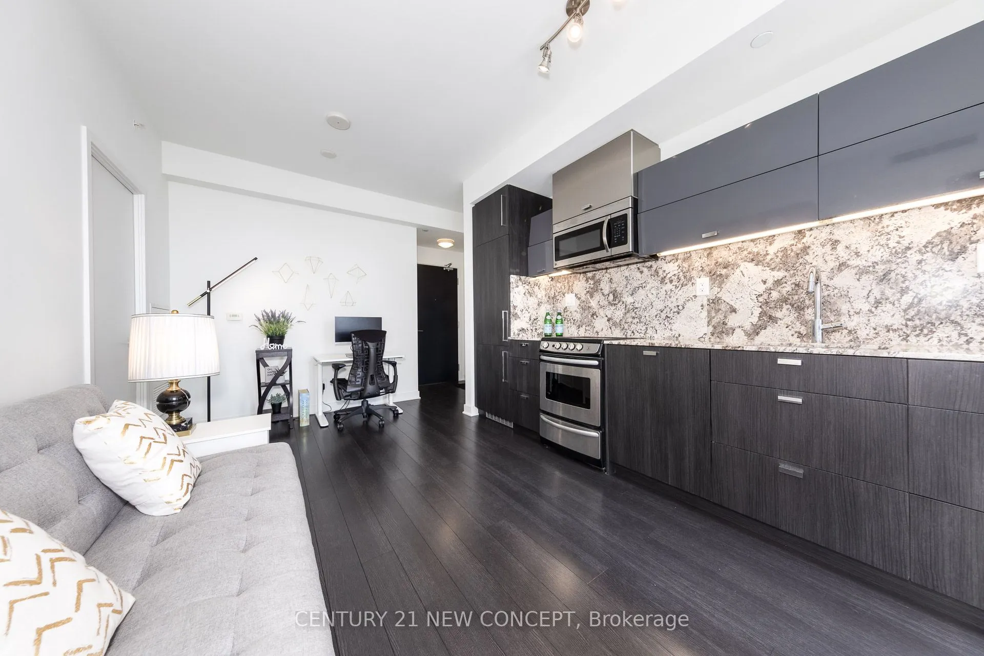 290 Adelaide Street W, #2612