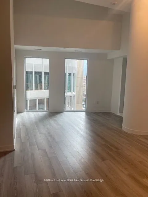 238 Simcoe Street, #507