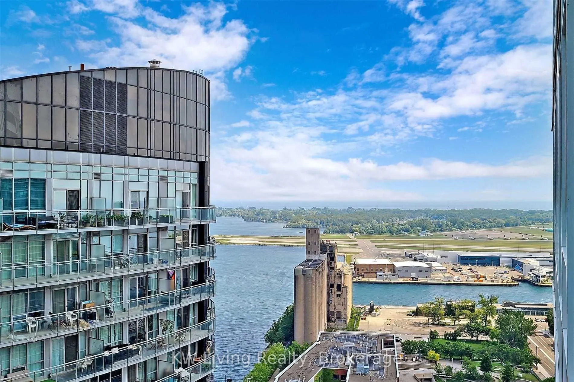 17 Bathurst Street, #3512