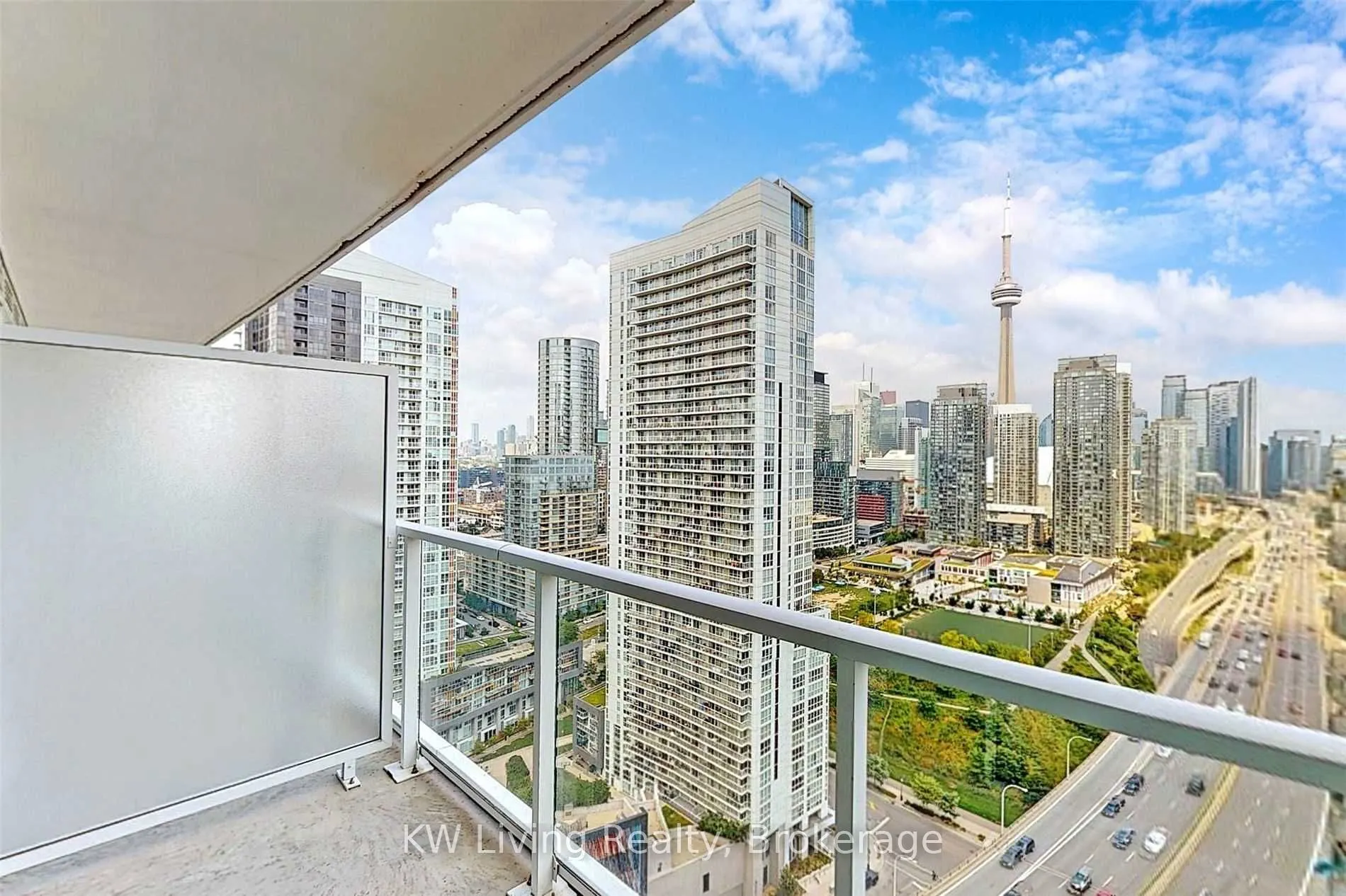 17 Bathurst Street, #3512