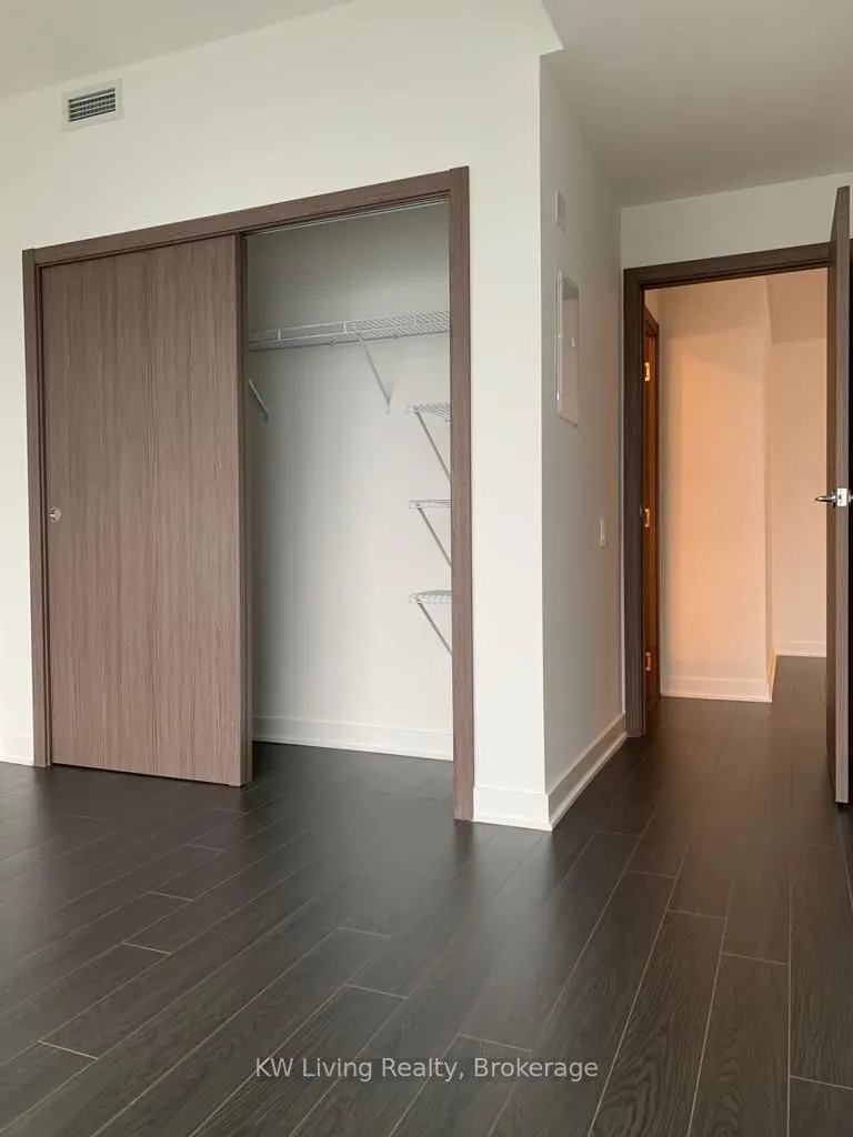 17 Bathurst Street, #3512