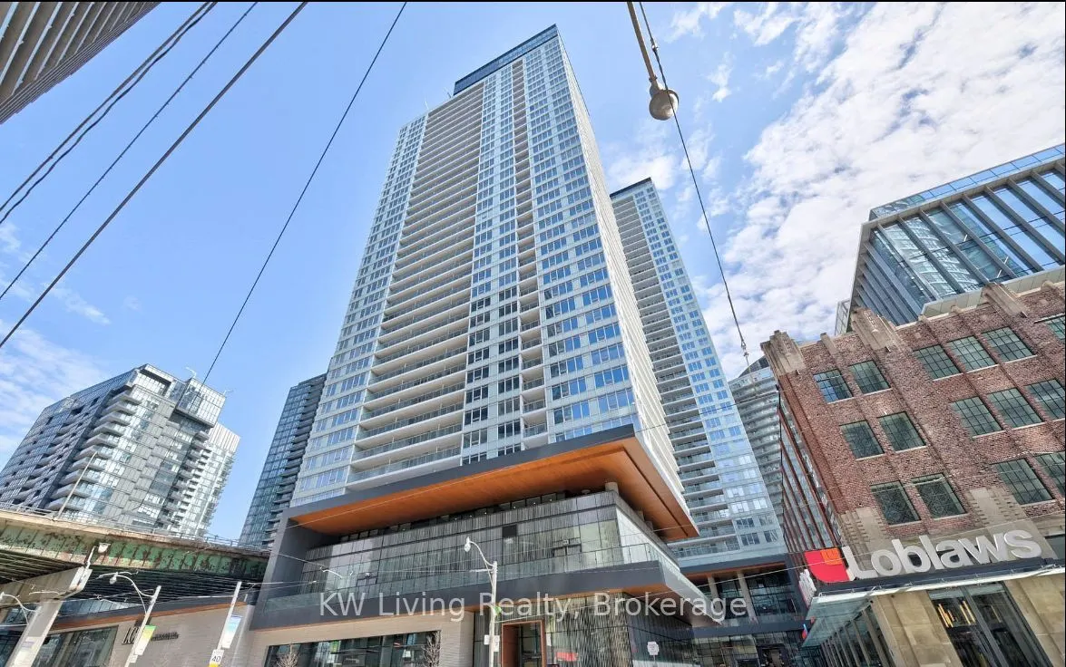 17 Bathurst Street, #3512