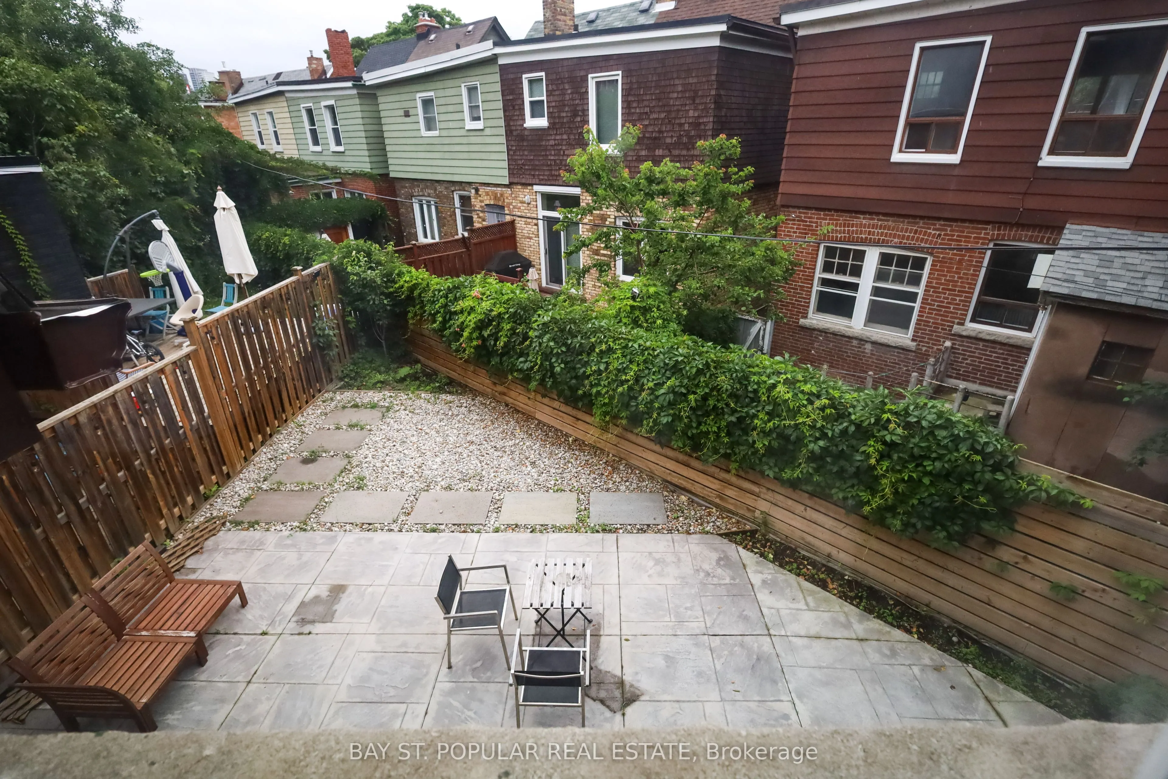 493 Crawford Street