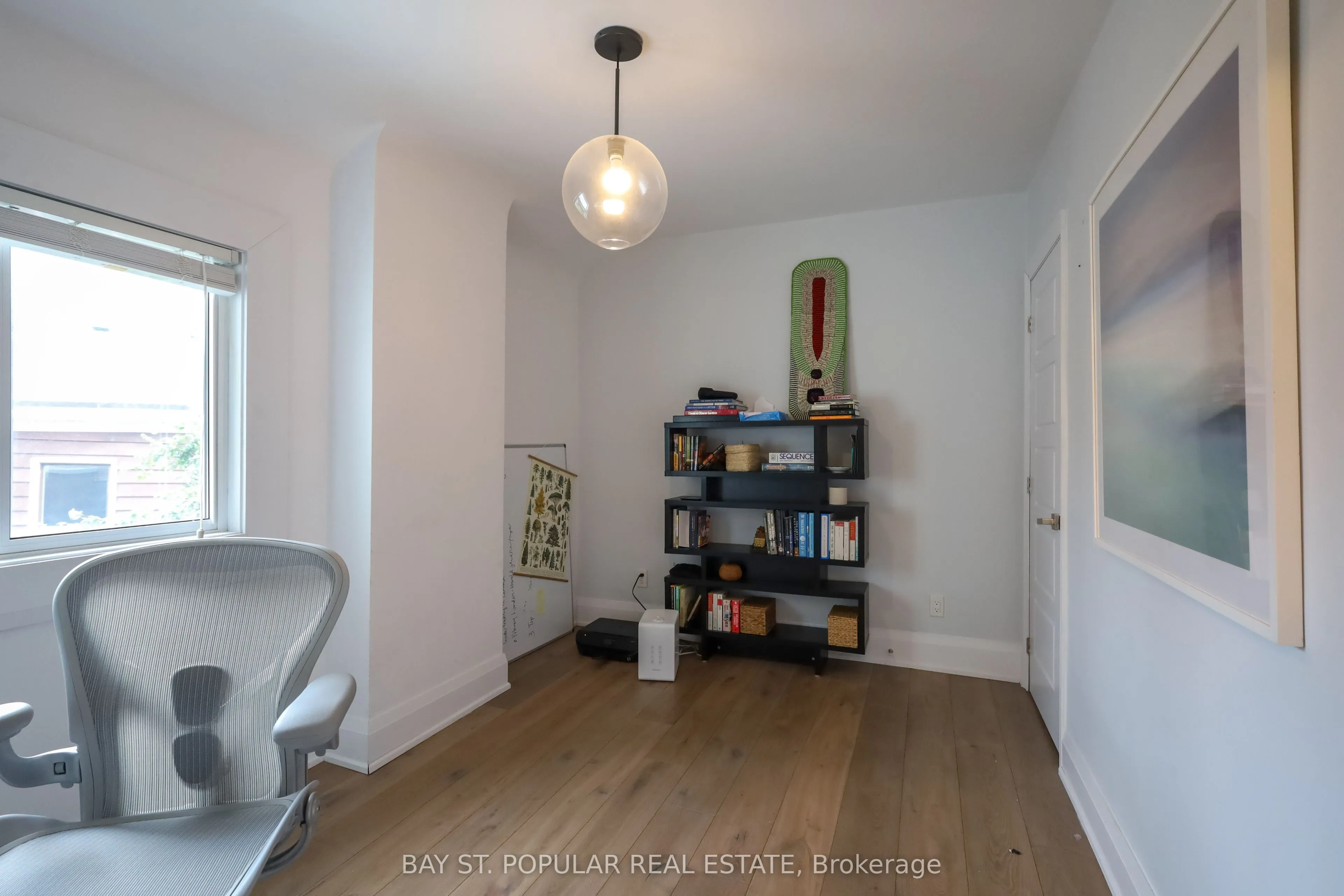493 Crawford Street