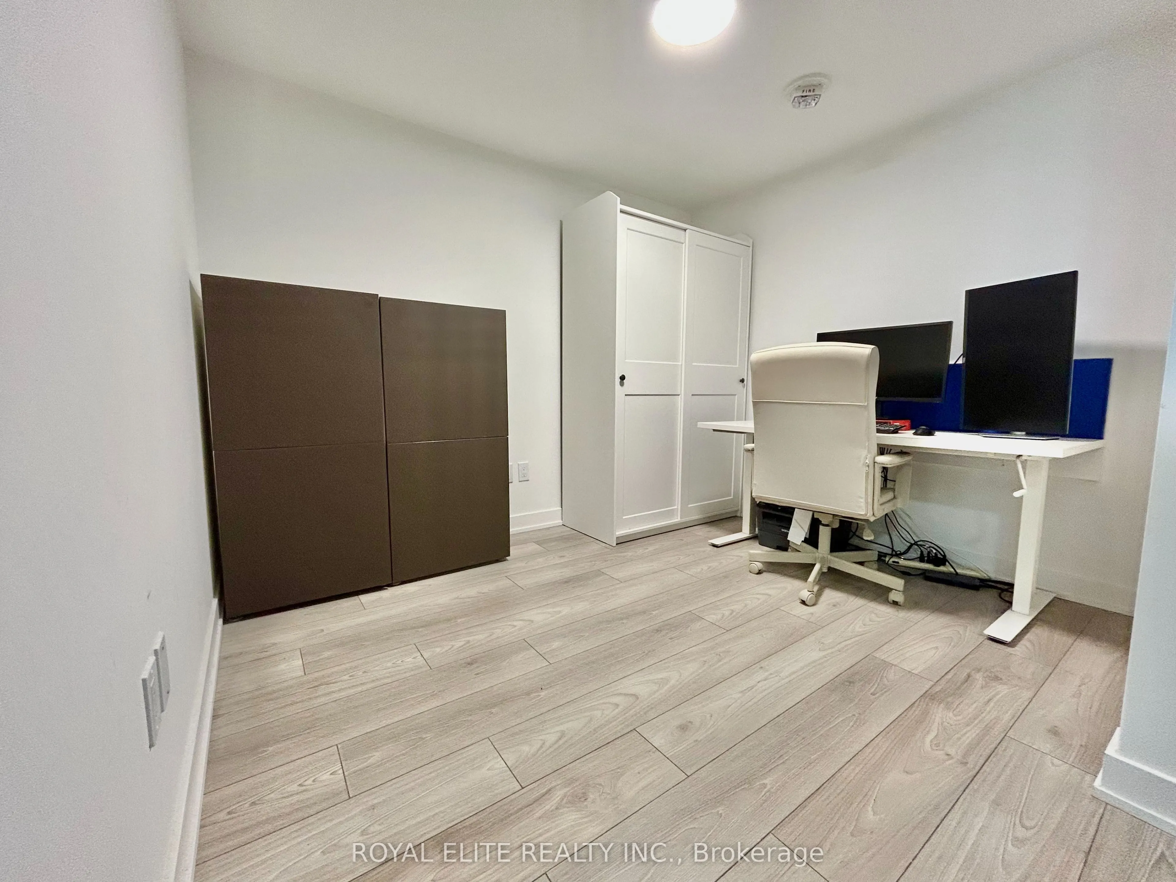 8 Tippett Road, #1106