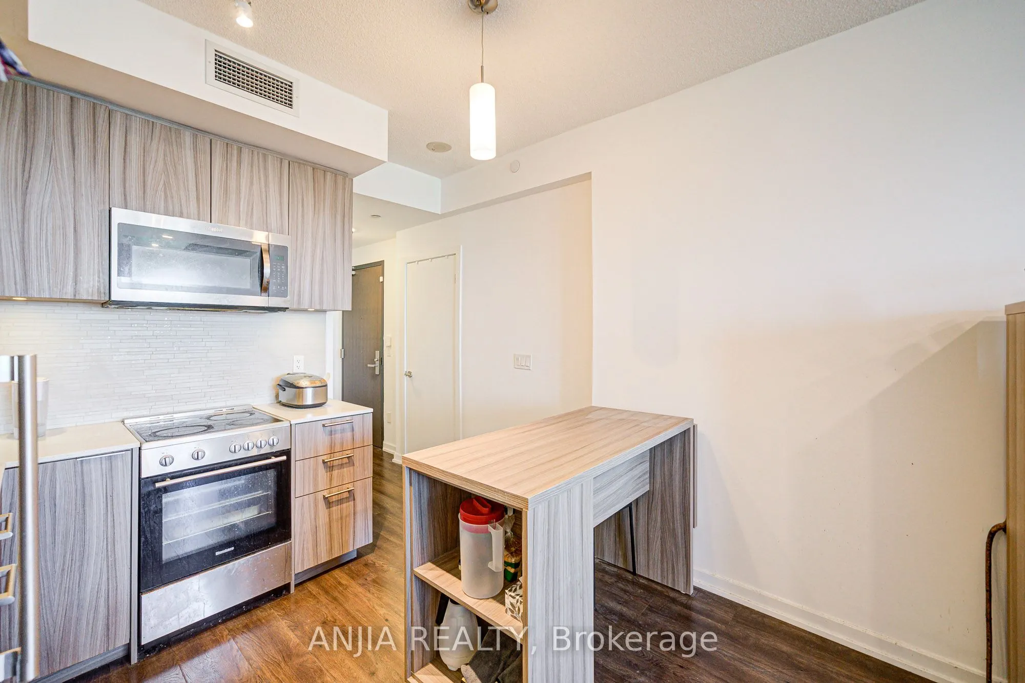 50 Forest Manor Road, #2205