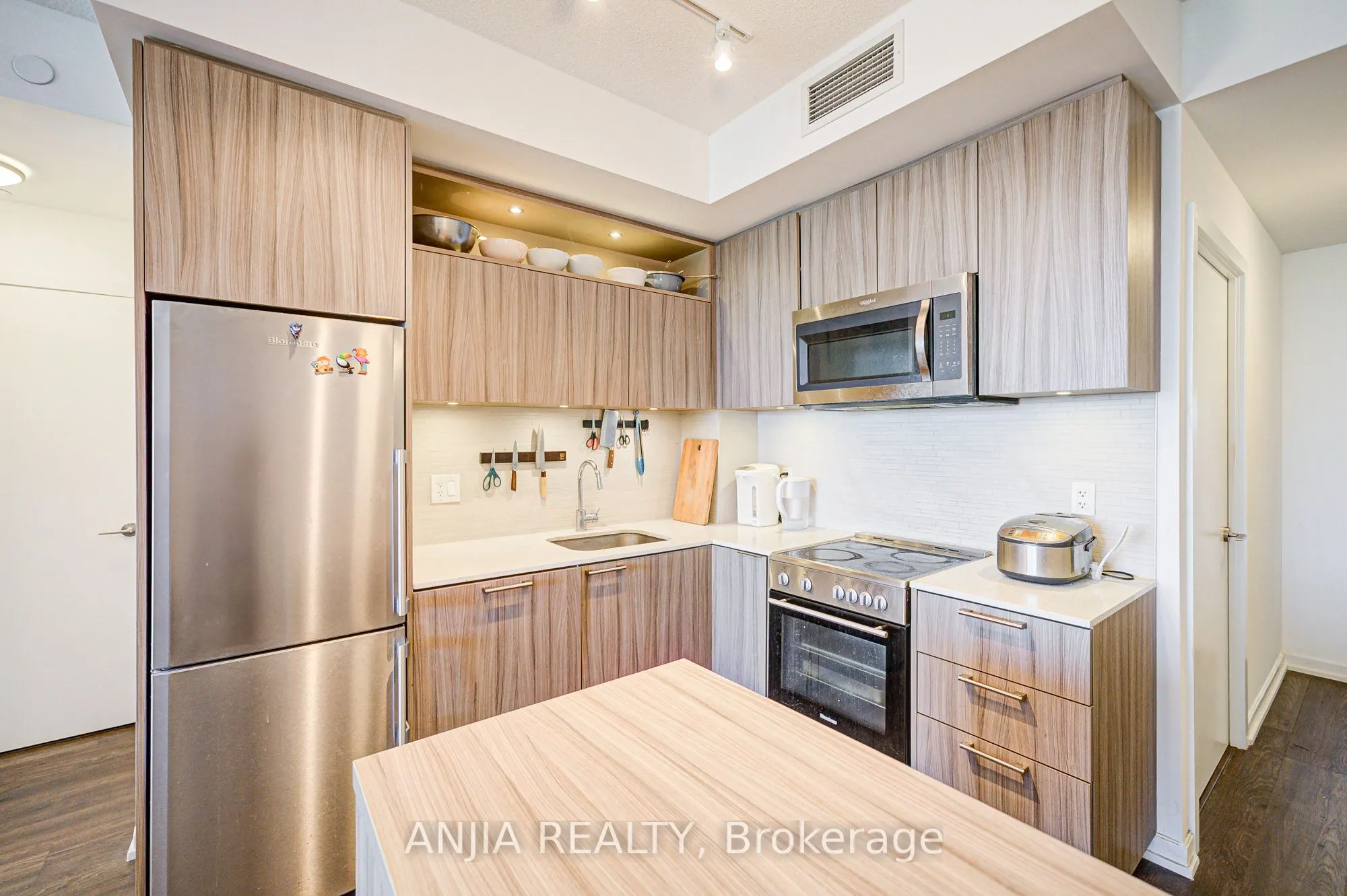 50 Forest Manor Road, #2205